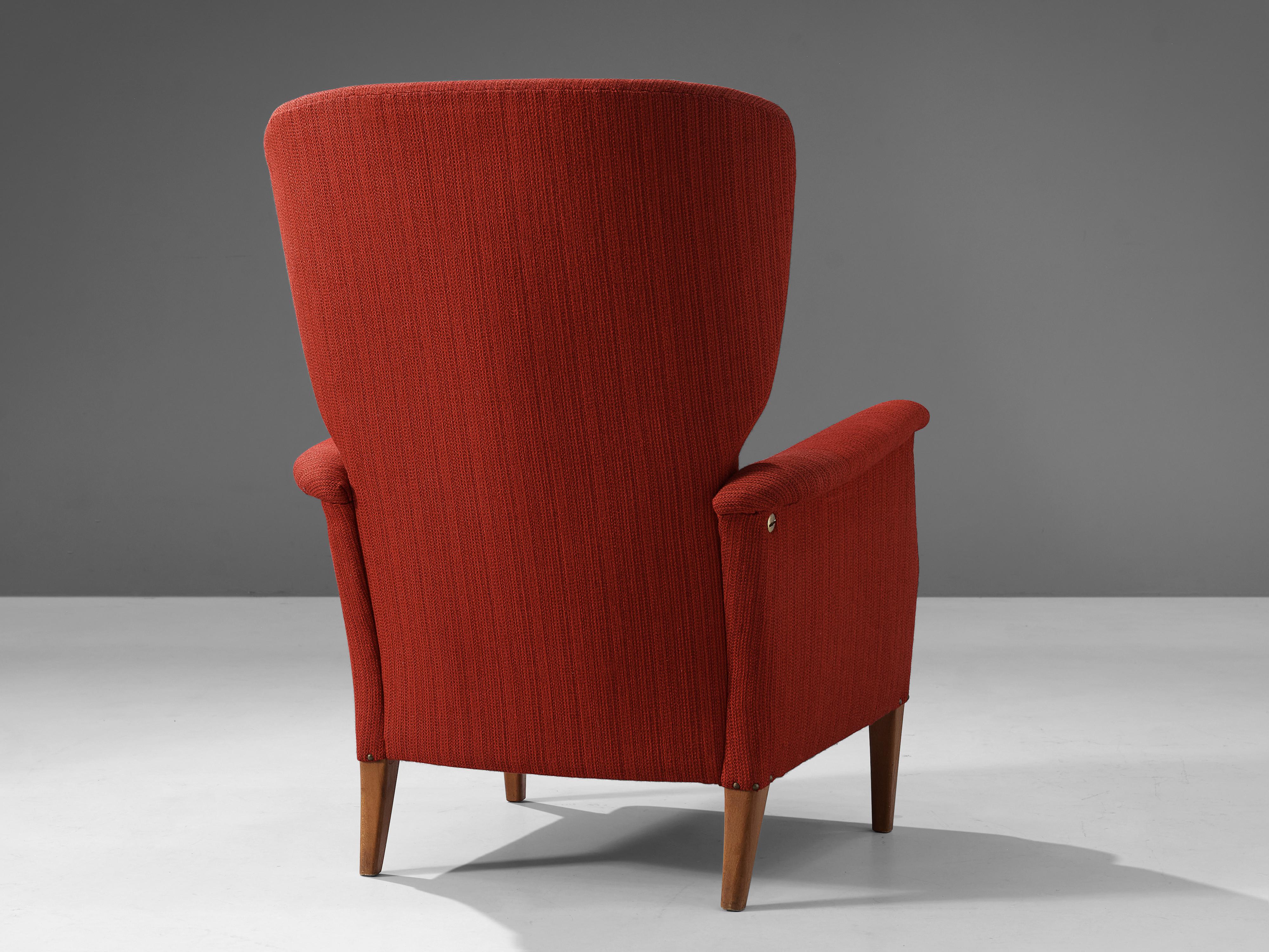 Danish Lounge Chair in Red Upholstery In Good Condition In Waalwijk, NL