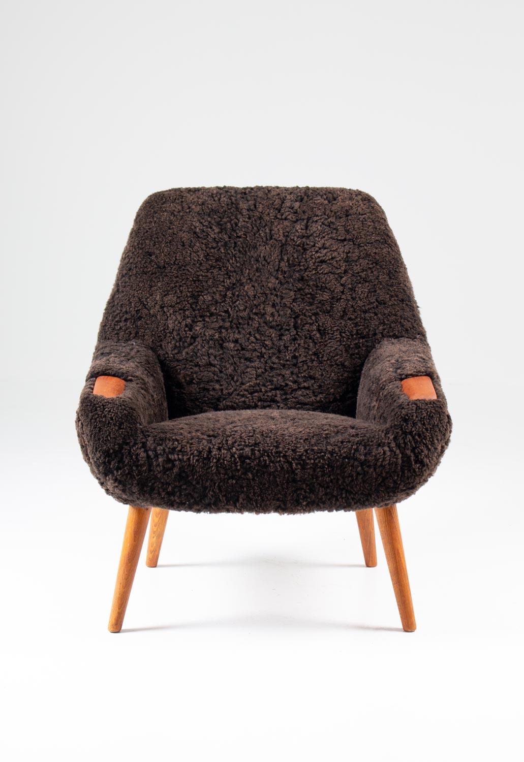 Scandinavian Modern Danish Lounge Chair in Sheepskin