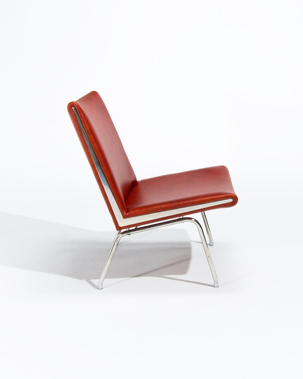 Danish Lounge Chair The Airport Chair by Hans Wegner, 1950’s In Good Condition For Sale In London, GB
