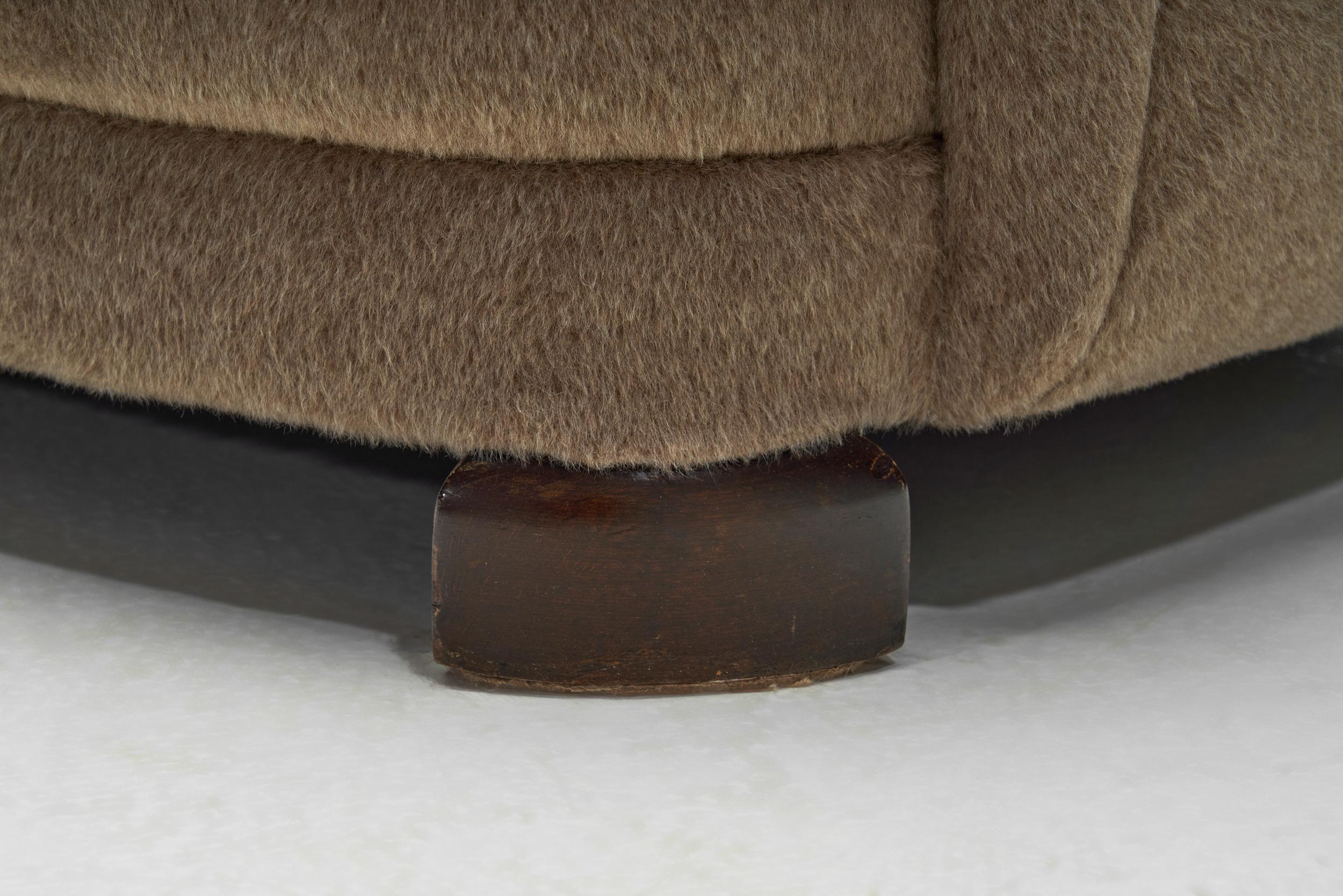 Danish Lounge Chair with Light Brown Upholstery, Denmark 1940s For Sale 10