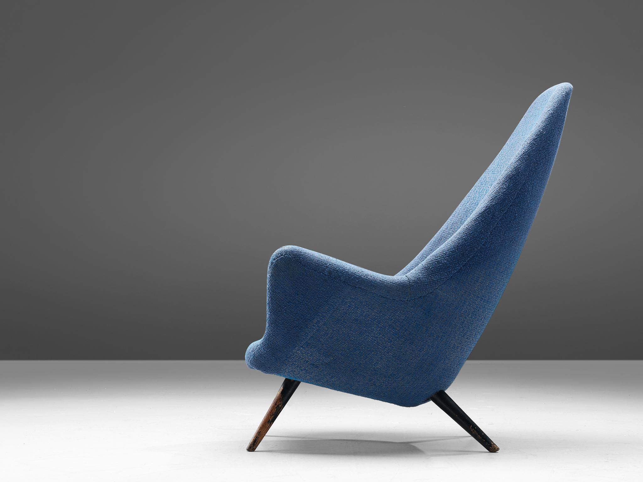 sculptural lounge chair