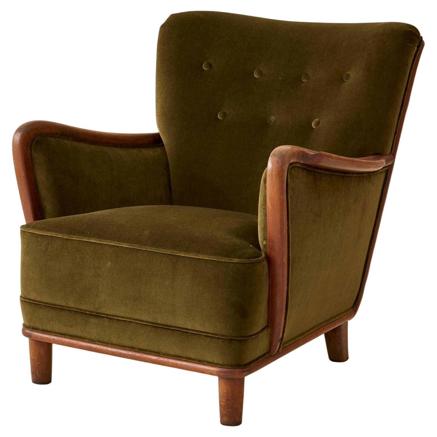 Danish Lounge Chair With Velvet and Wood Trimmed Armrest, 1940
s