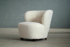 Danish Lounge or Slipper Chair Newly Upholstered in Lambswool Fritz Hansen