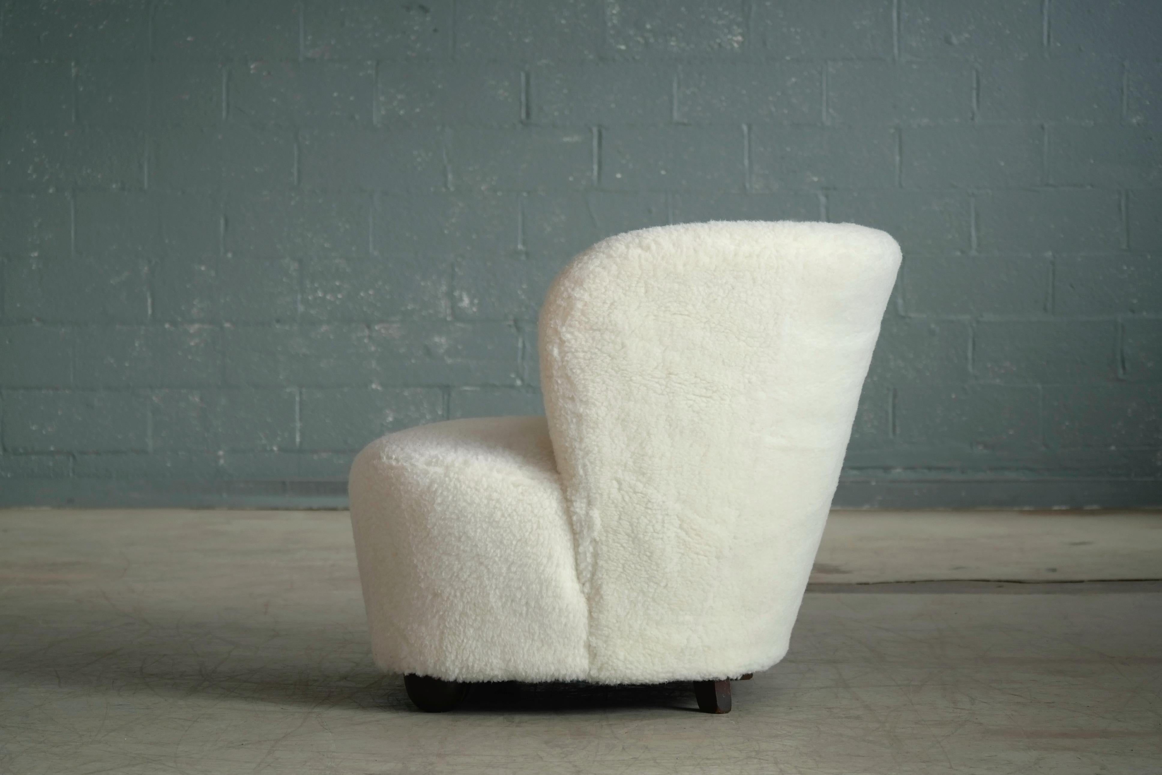 Danish Lounge or Slipper Chair Newly Upholstered in Lambswool Fritz Hansen 1