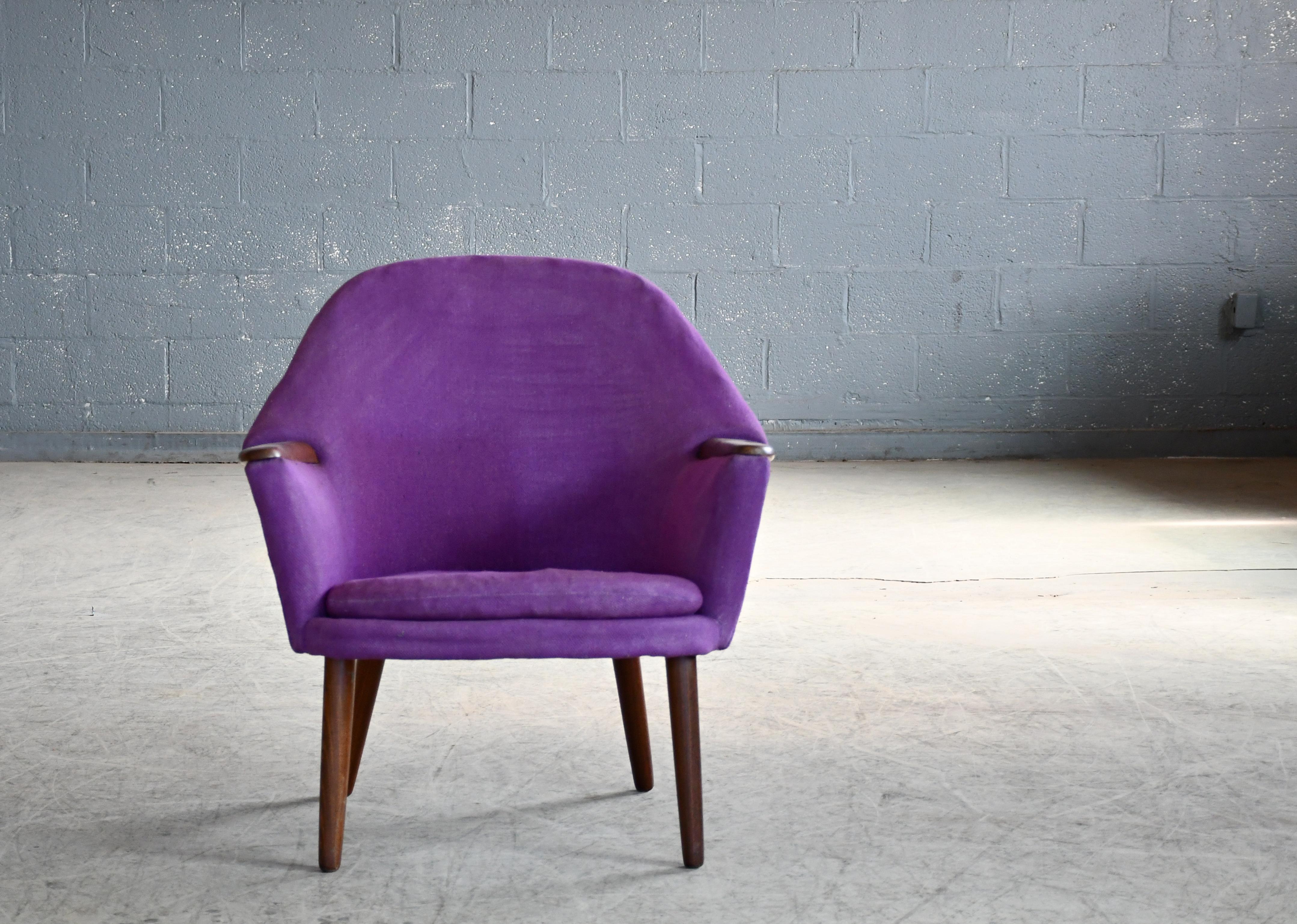 Danish Low Lounge Chair in Purple wool with Teak Accents, 1960's For Sale 3
