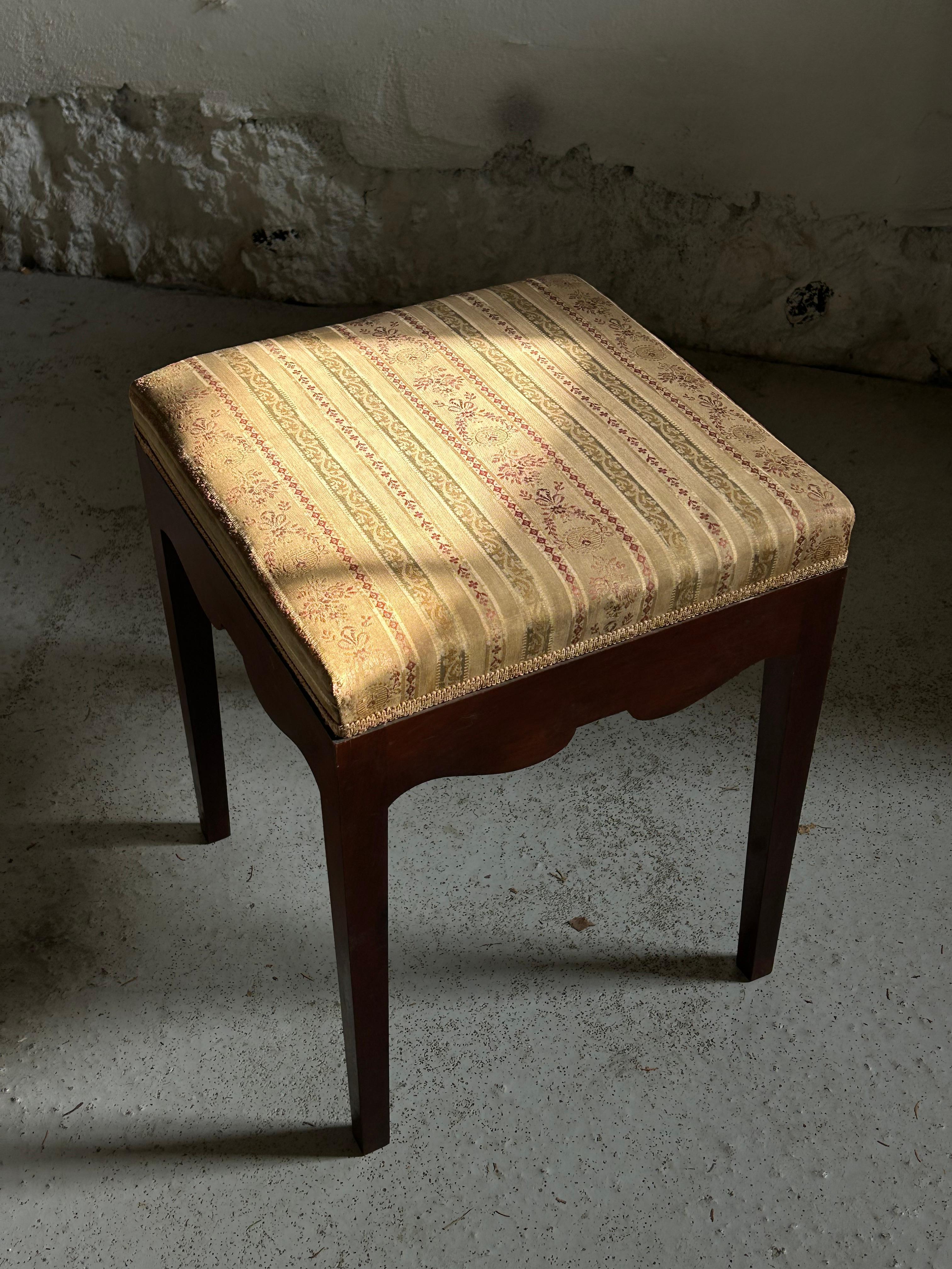 Néoclassique Tabouret d'artiste danois en acajou de style néoclassique, Danemark 1890 en vente