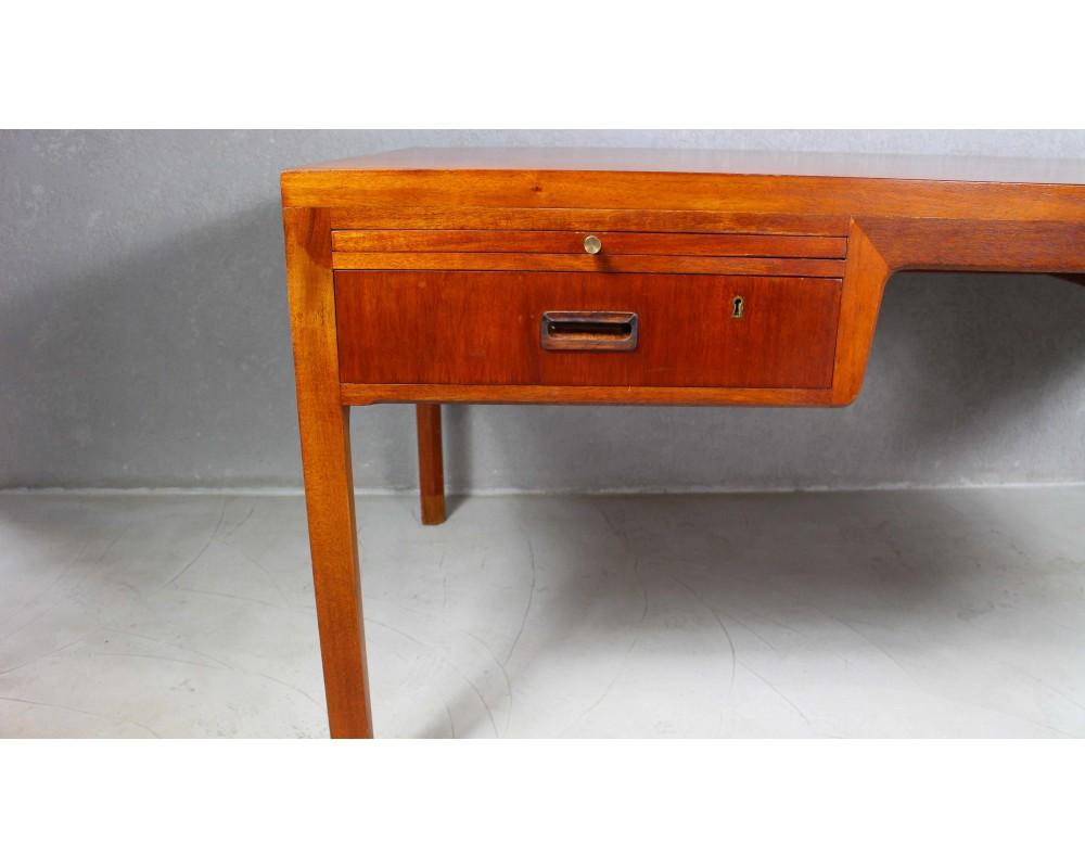 Danish Mahogany Desk by Ejner Larsen and Aksel Bender Madsen for Willy Beck 7