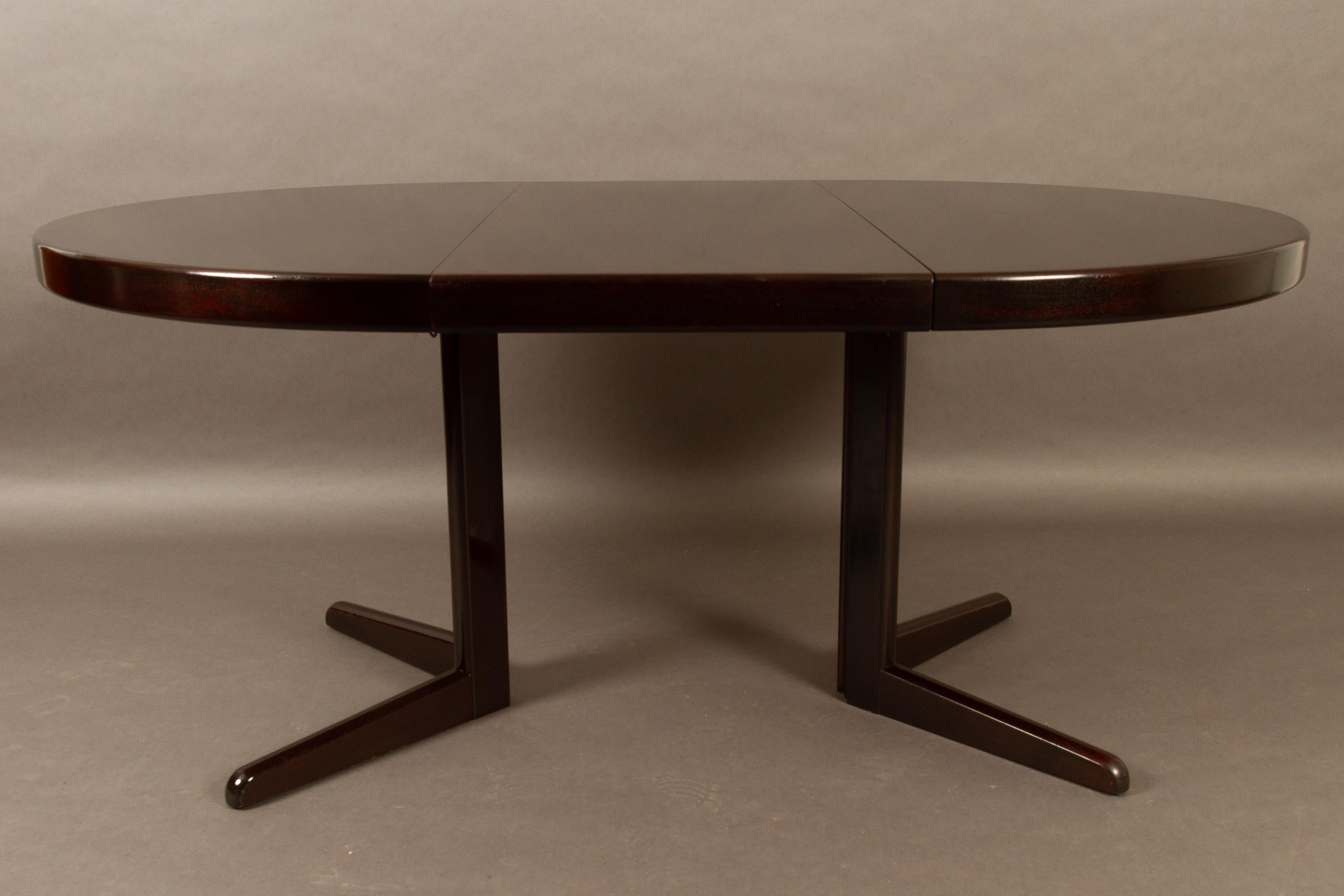Scandinavian Modern Danish Mahogany Round Extendable Dining Table by H. W. Klein for Bramin, 1970s