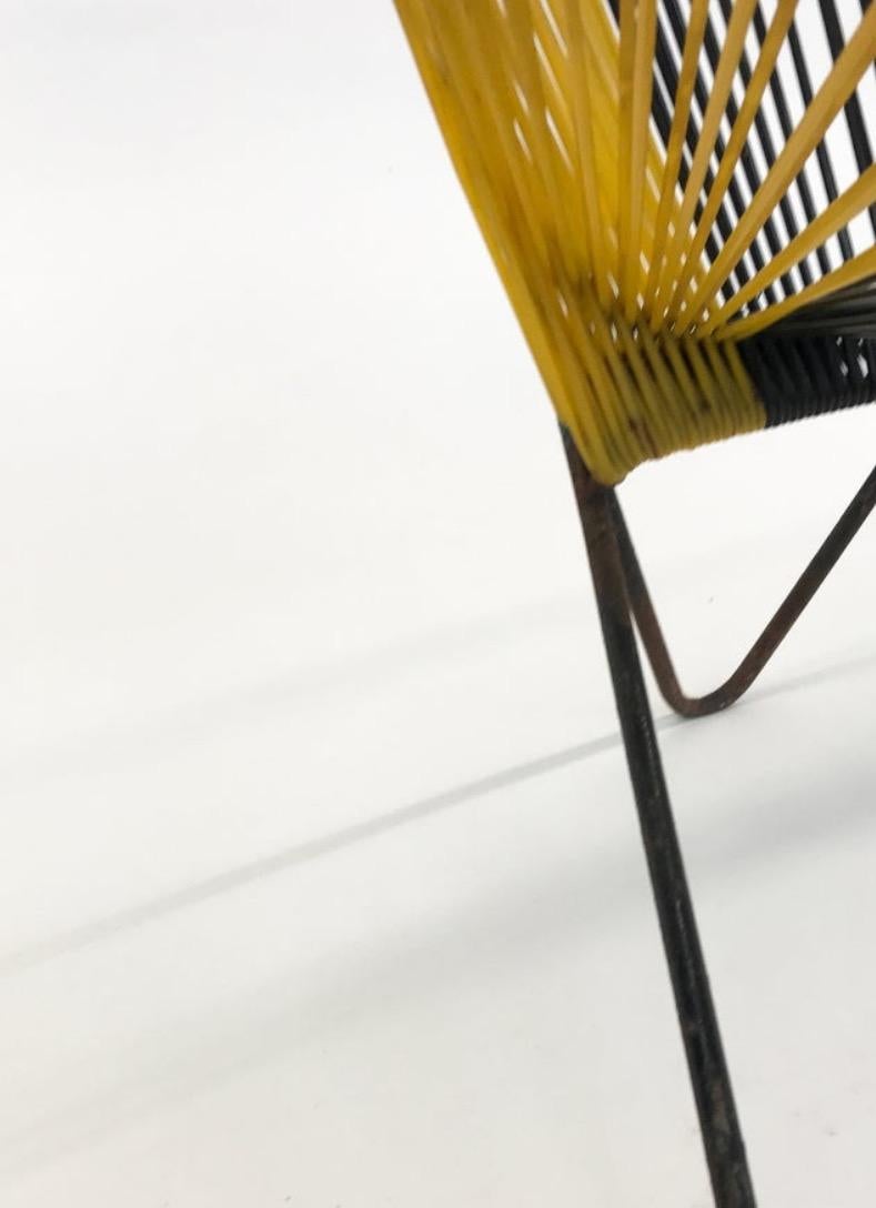 Danish Manufacturer String Chair Yellow Black Acapulco Style In Fair Condition In Hamburg, HH