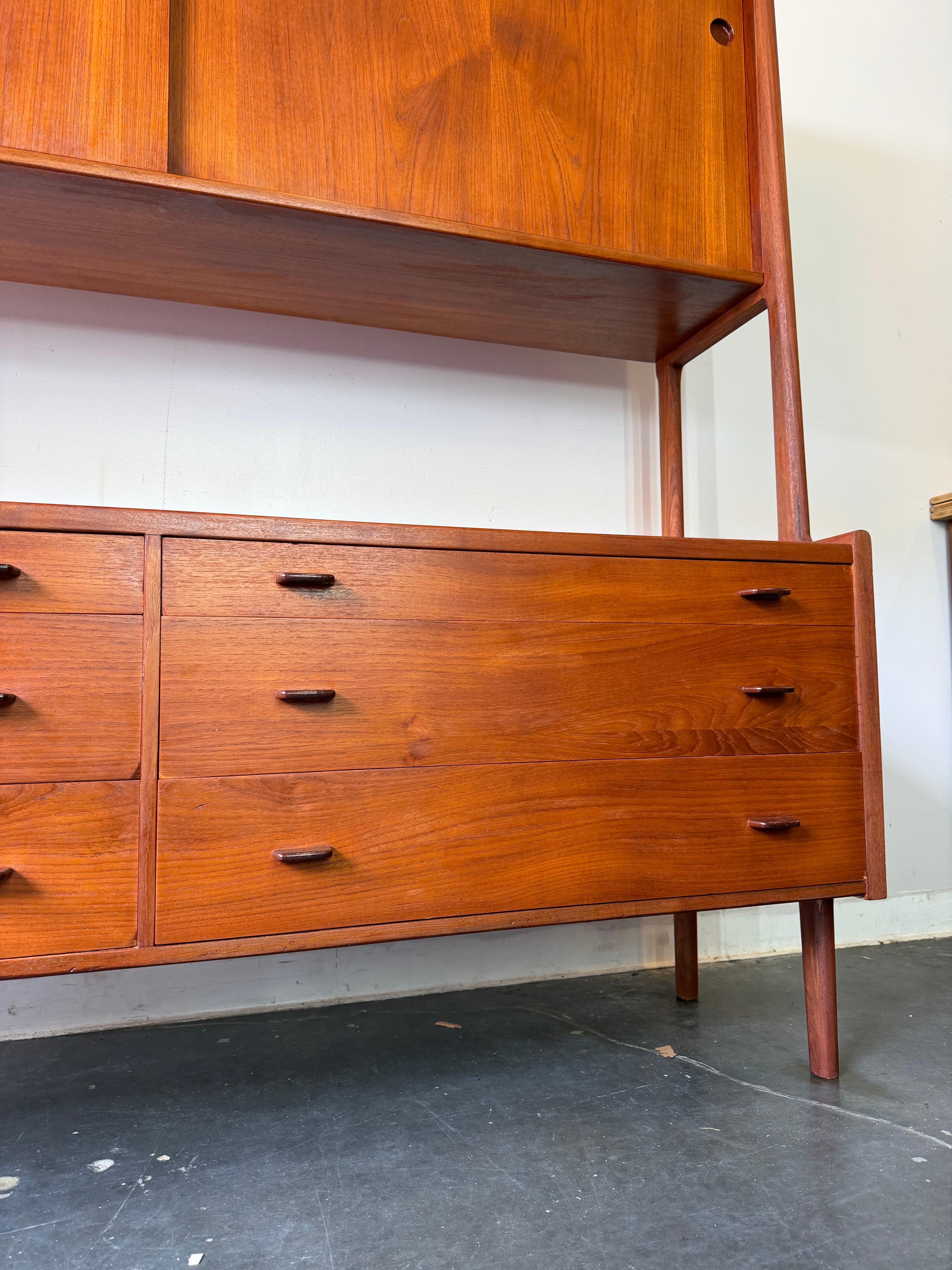 Danish MCM Hans Wegner for ry Mobler teak floating hutch credenza For Sale 2