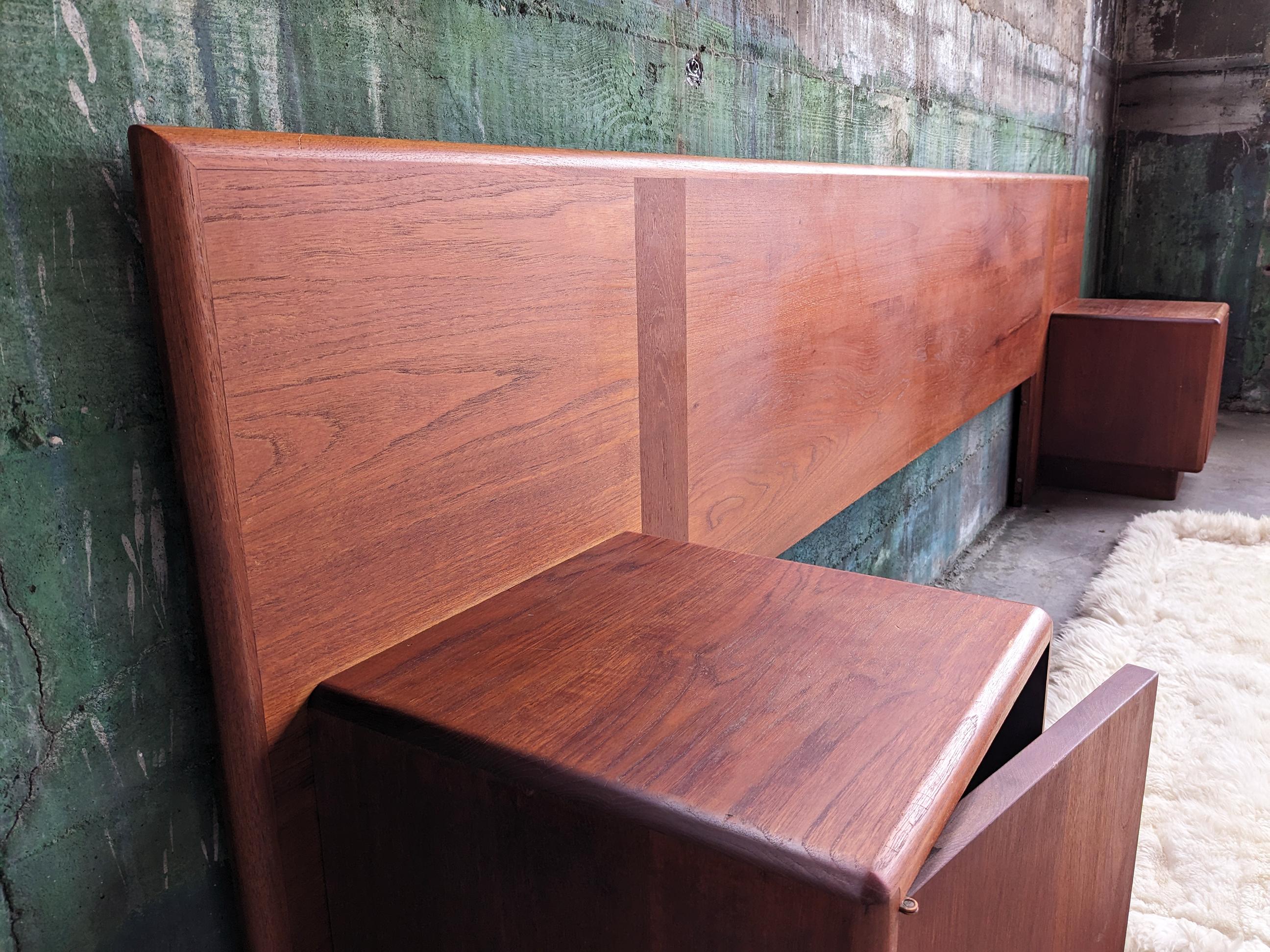 Danish MCM Long Rosewood Teak Headboard with Attached Storage Nightstands, 70s For Sale 8