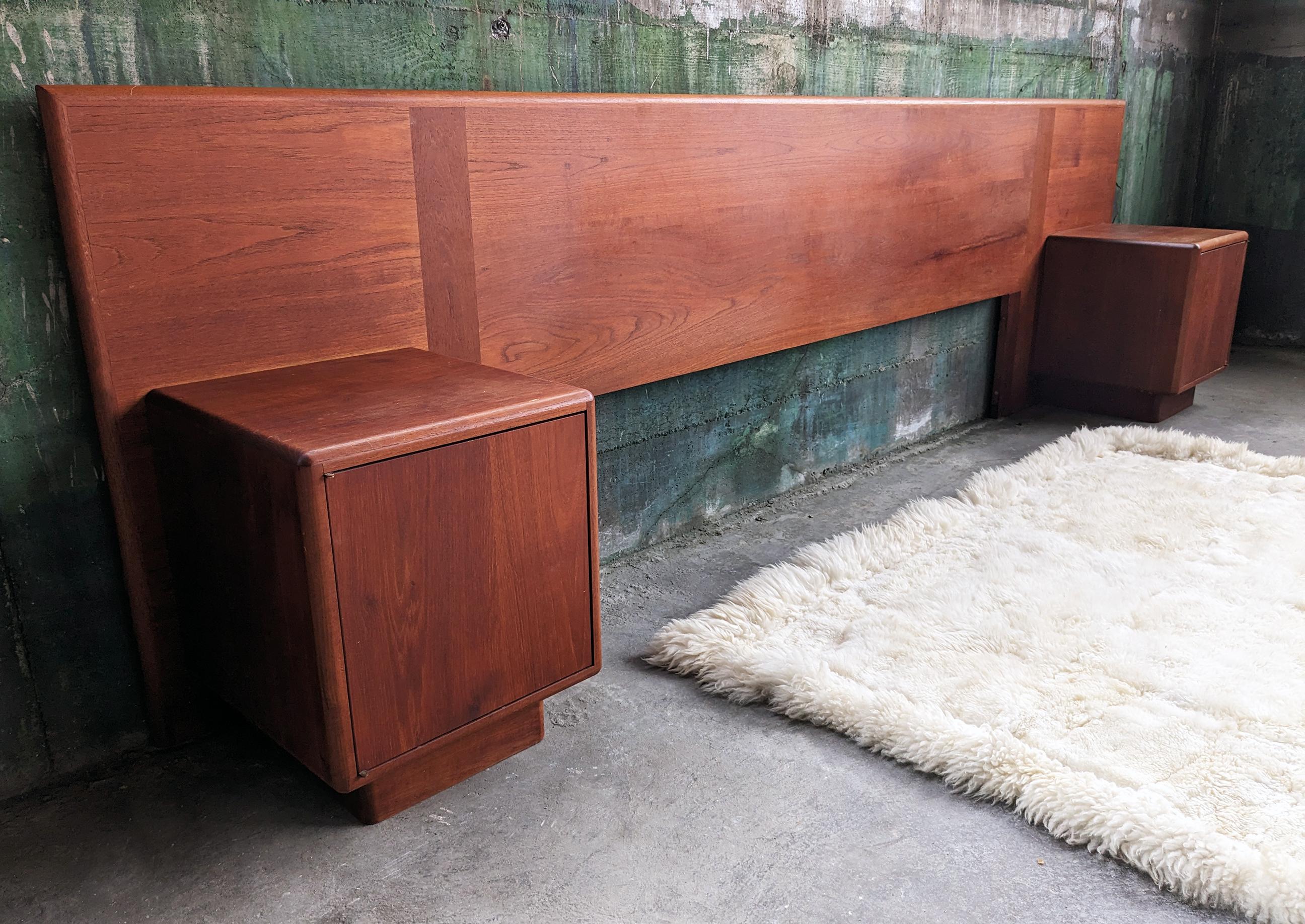 Danish MCM Long Rosewood Teak Headboard with Attached Storage Nightstands, 70s In Good Condition For Sale In Madison, WI
