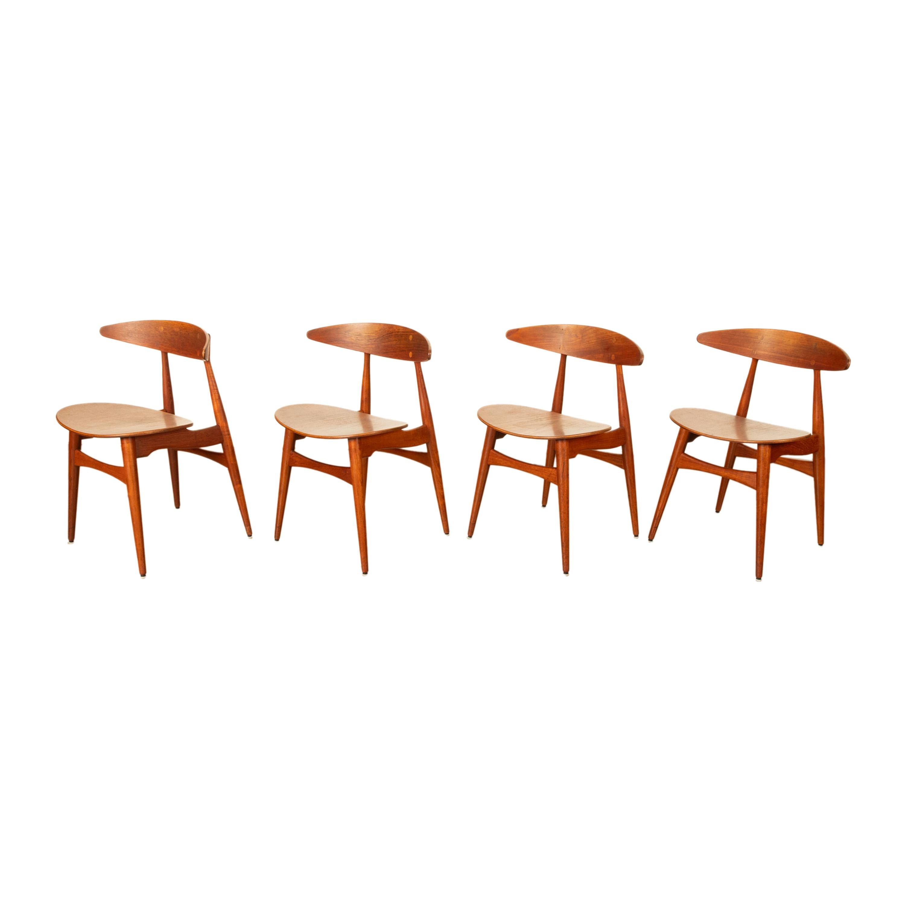 Ensemble de quatre chaises en teck Hans J. Wegner CH-33 Carl Hansen & Søn 1960 en vente 6