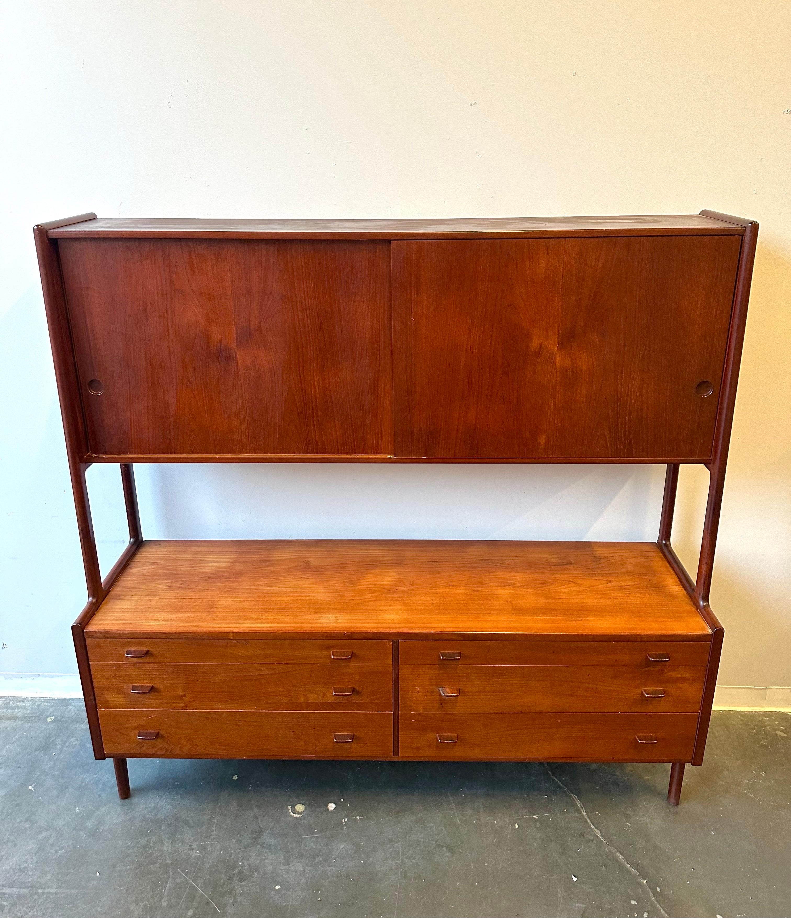 Danish MCM Teak Hans Wegner for Ry Mobler Floating Hutch 1