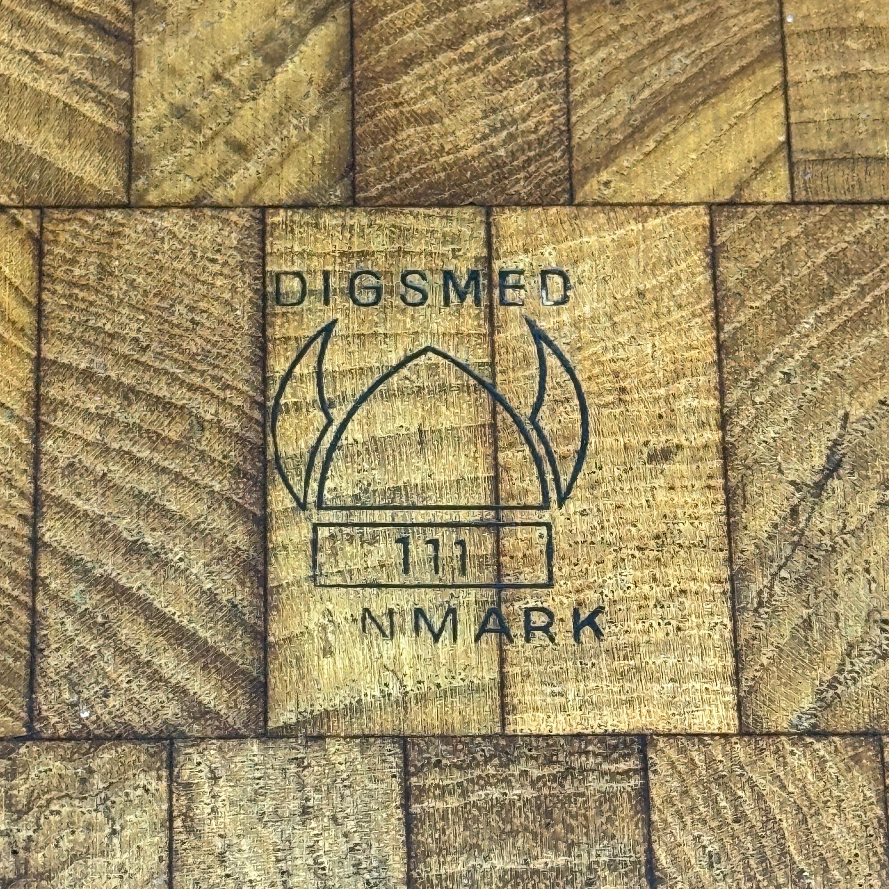Bandeja cuadrada danesa MCM de madera de teca para servir by Digsmed Madera en venta