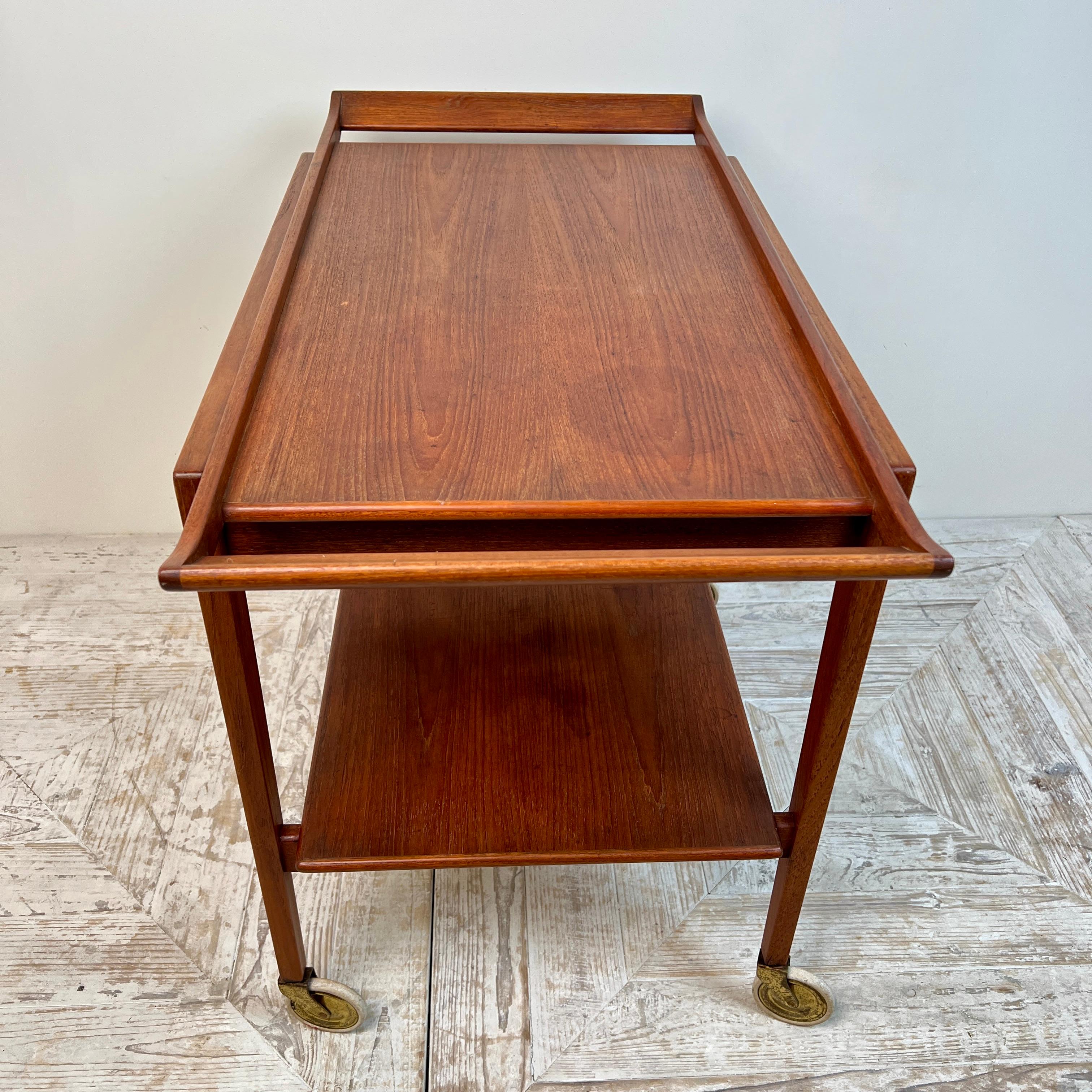 Danish MCM Tray Top Drinks Trolley By Edvard Kindt-Larsen For Soborg Mobler For Sale 3