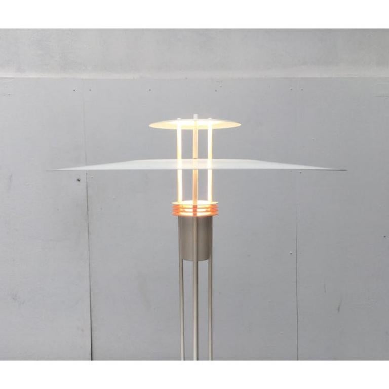 Lámpara de pie danesa de metal de Frandsen, 1989 en venta 2