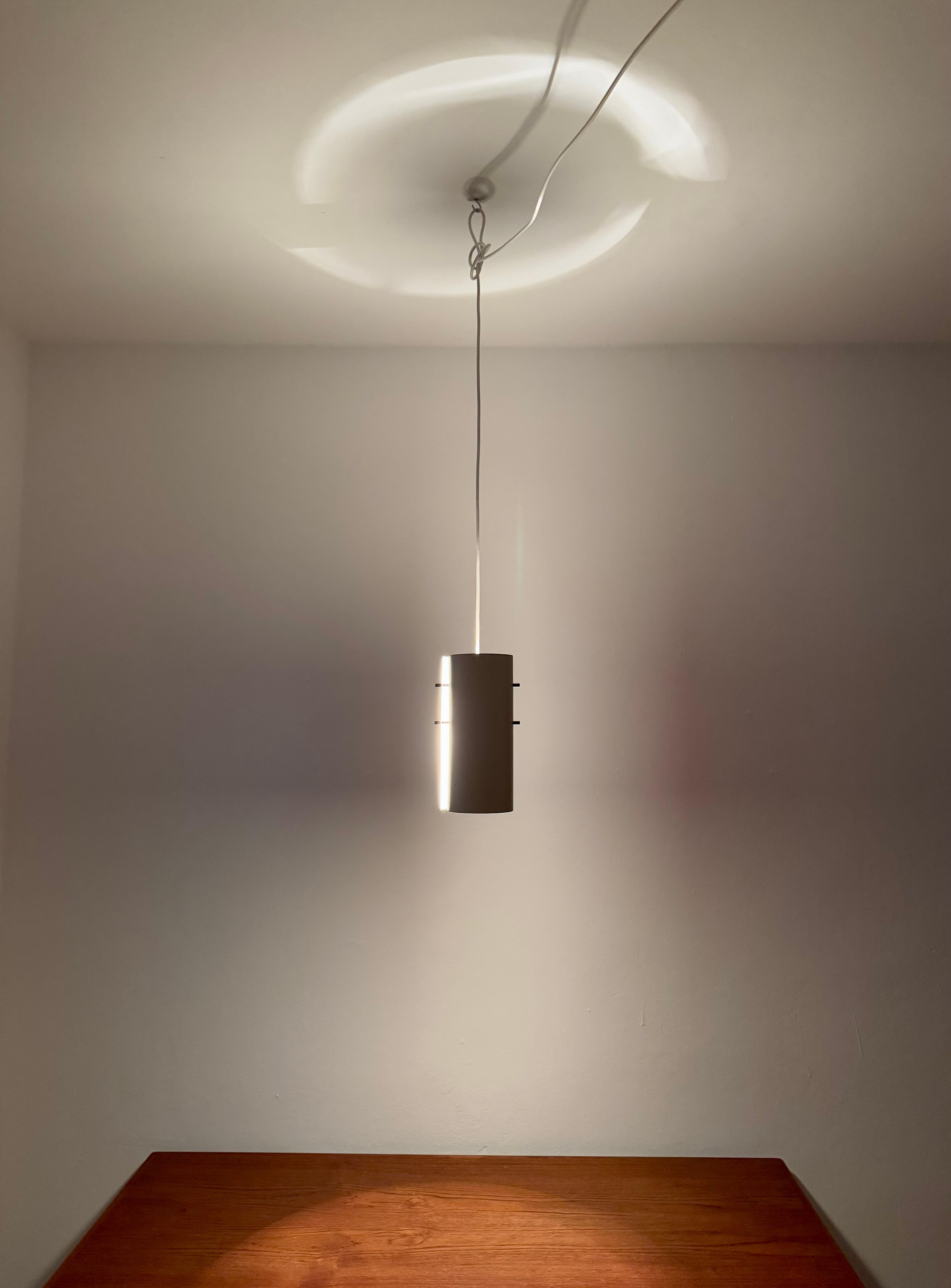 Lampada a sospensione danese in metallo in vendita 6