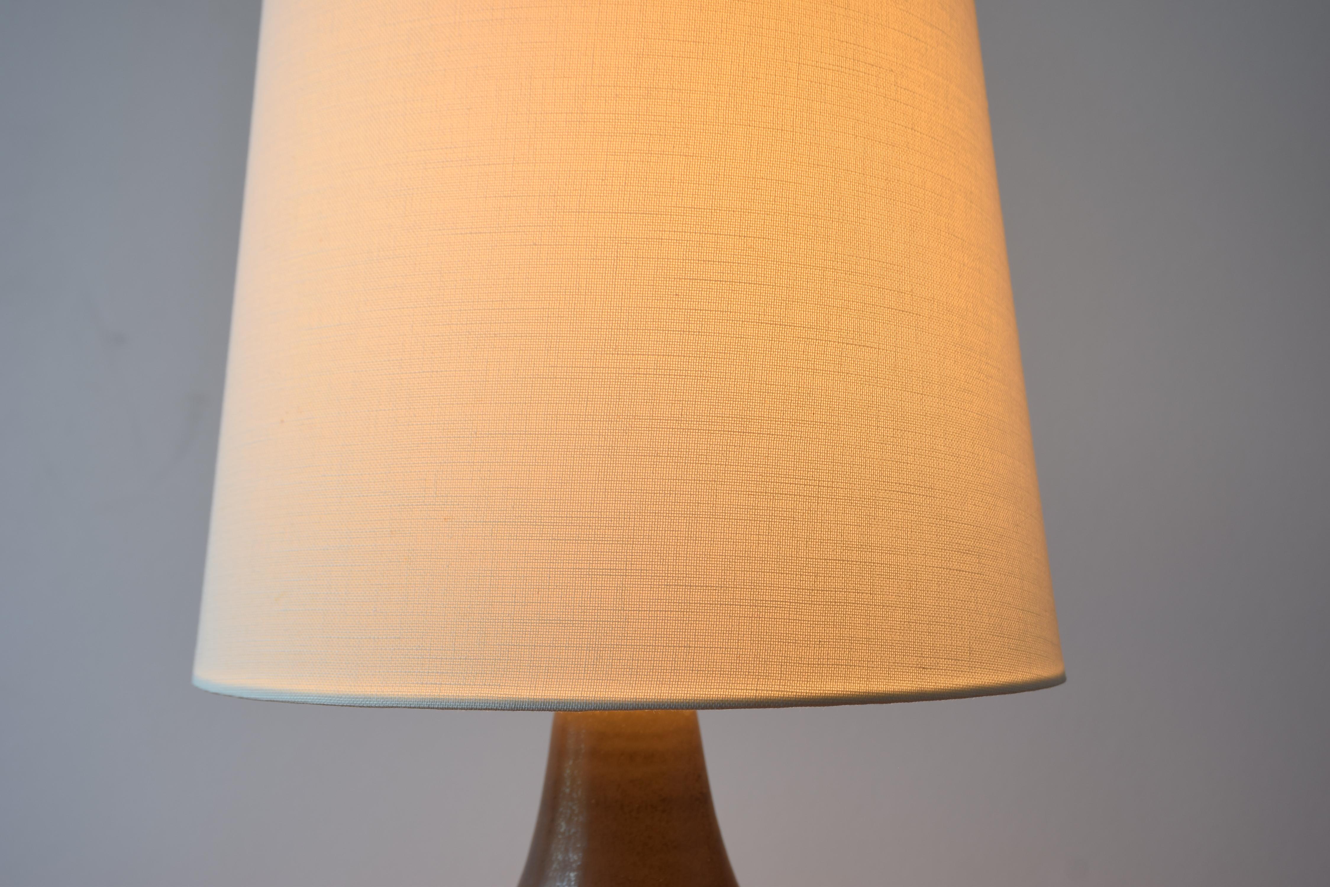 Danish Michael Andersen & Søn Table Lamp Brown Ceramic with Zig Zag Decor 1960s in vendita 6