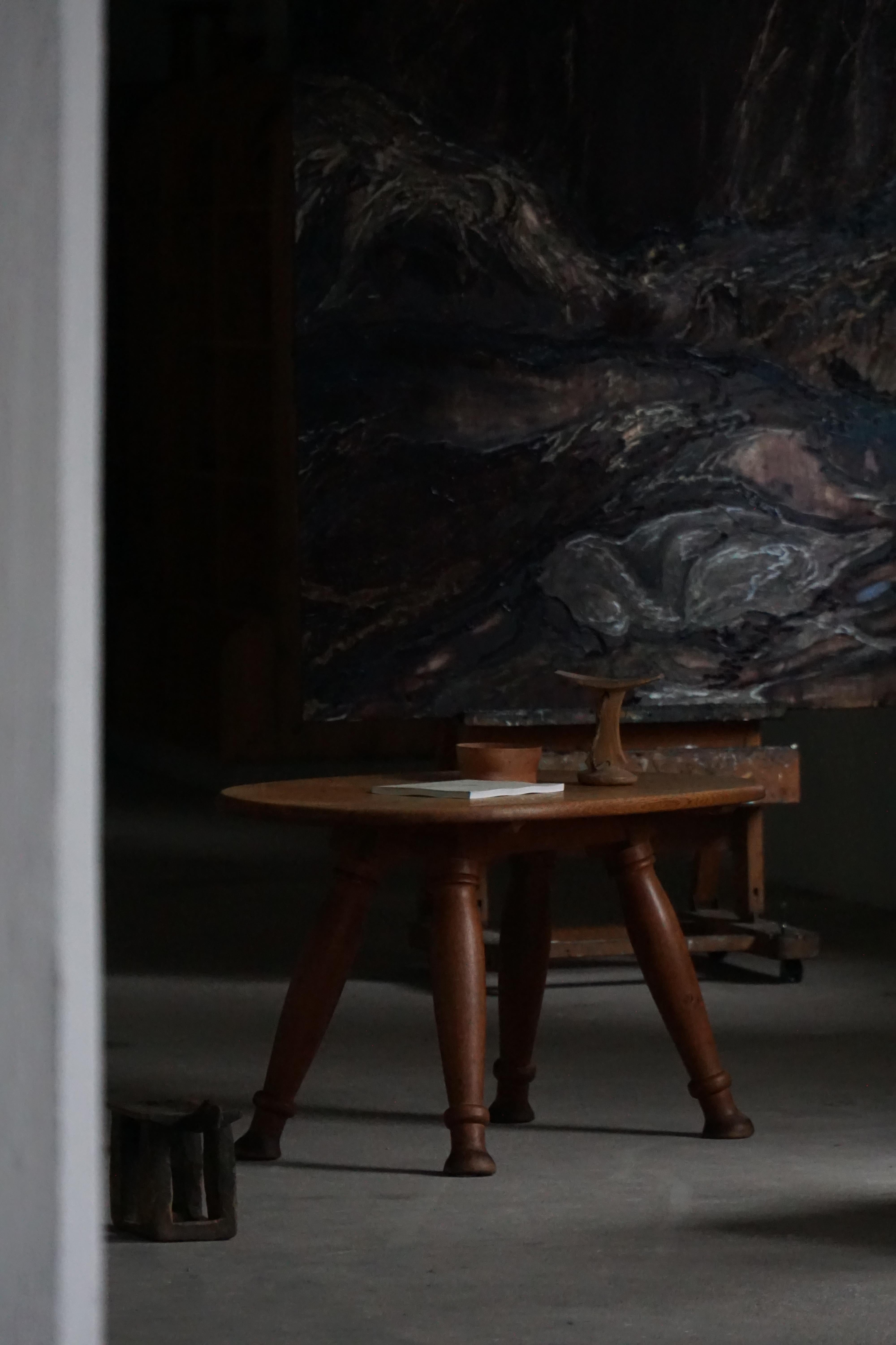 Danish Mid-20th Century, Coffee Table / Side Table in Oak, Otto Færge, 1940s en vente 11