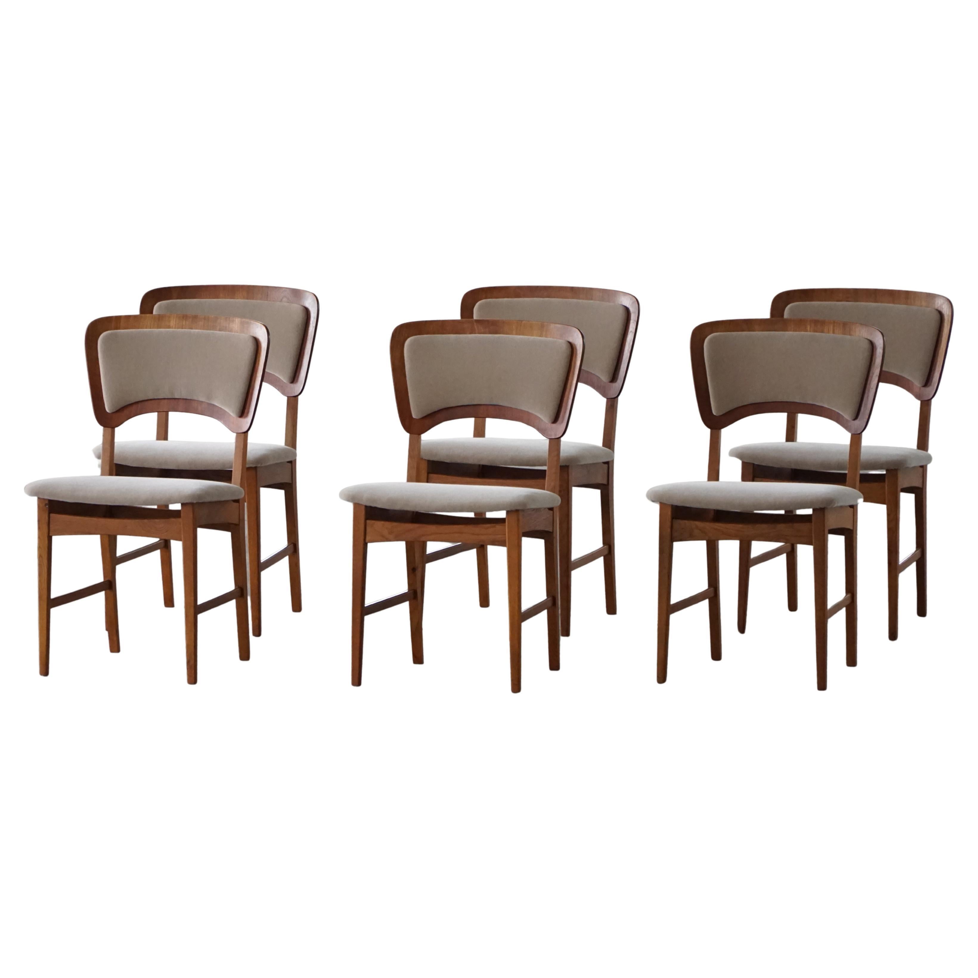 Danish Mid-20th Century, Set of 6 Dining Chairs in Oak, Teak & Mohair, 1960s