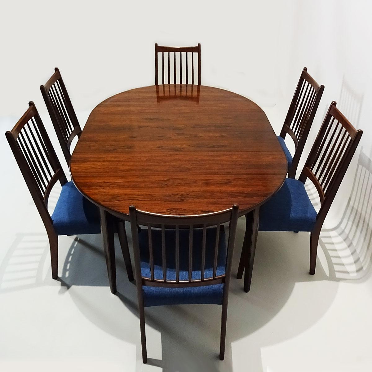 10 seat dining table