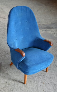 Fauteuil de salon danois des années 1960, style « Mama Bear », avec des touches de teck