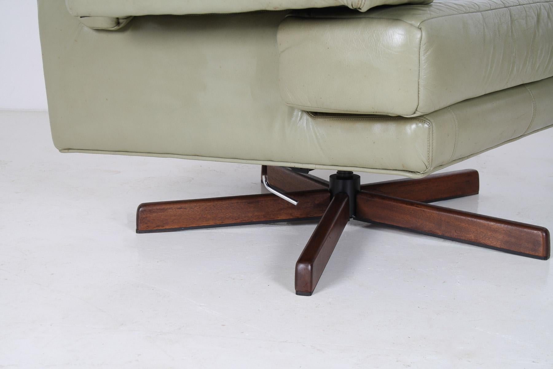 Danish Mid-Century 1960s Sage Green Leather Swivel Lounge Chair with Tilt For Sale 10