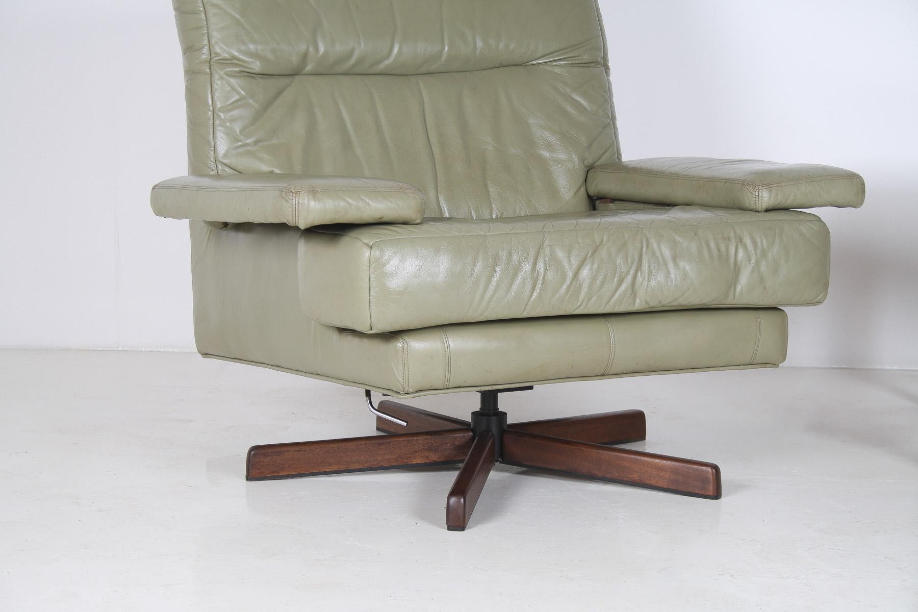 20th Century Danish Mid-Century 1960s Sage Green Leather Swivel Lounge Chair with Tilt For Sale