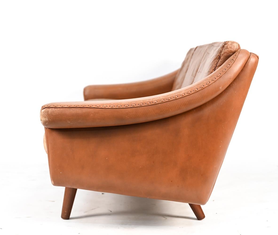 Danish Mid-Century 3-Seater Leather Sofa 6