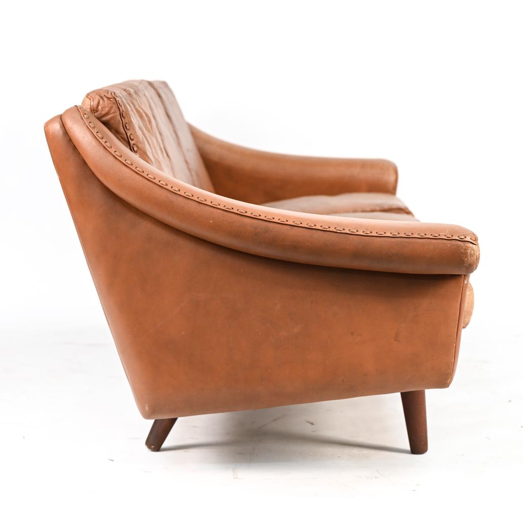 Danish Mid-Century 3-Seater Leather Sofa 9