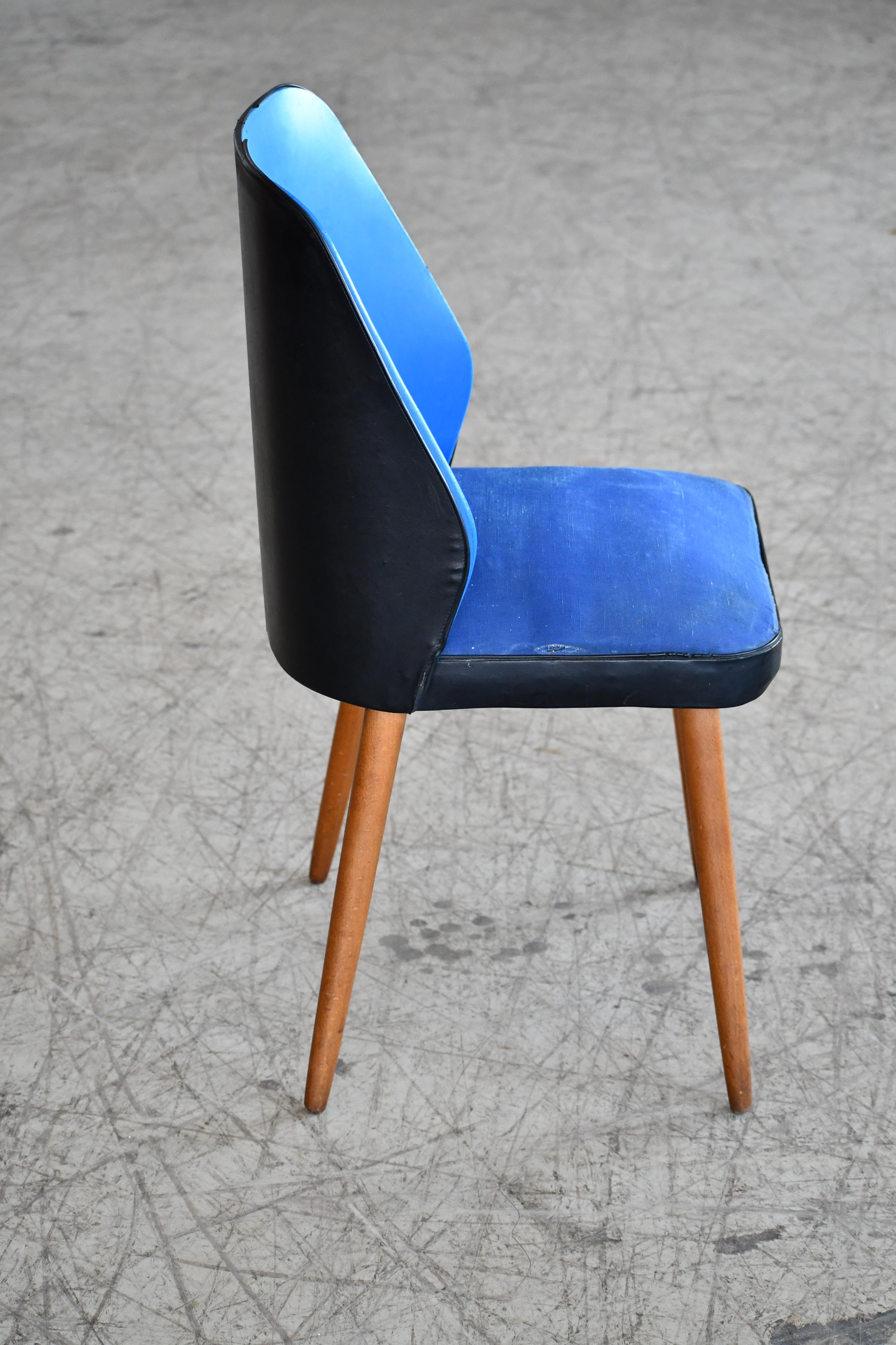 Danish Midcentury Accent or Vanity Chair  In Good Condition For Sale In Bridgeport, CT