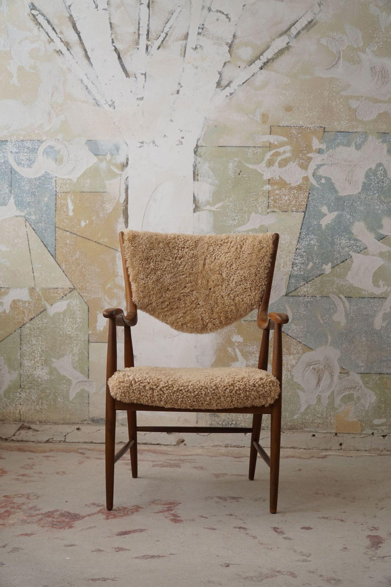 Danish Mid Century Armchair in Beech & Lambswool, Finn Juhl, 1950s 1