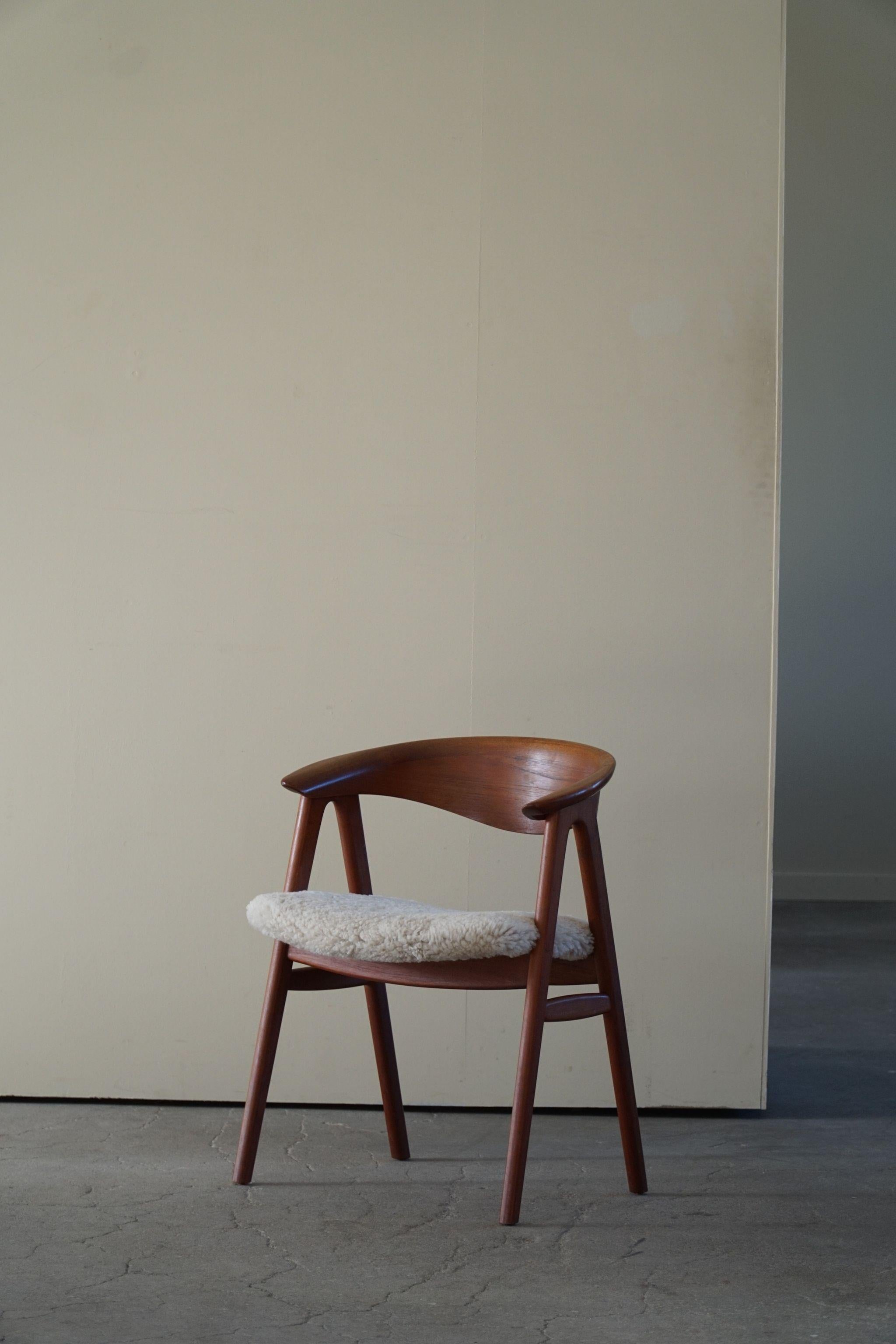 Dänischer Sessel aus der Mitte des Jahrhunderts aus Teakholz von Erik Kirkegaard für Høng, Modell 52, 1960er Jahre im Angebot 5
