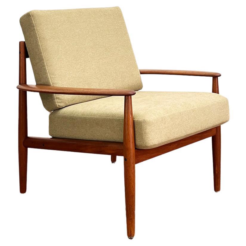 Danish Mid-Century Armchair, Teak Easy Chair by Grete Jalk, France & Søn, 1950s For Sale