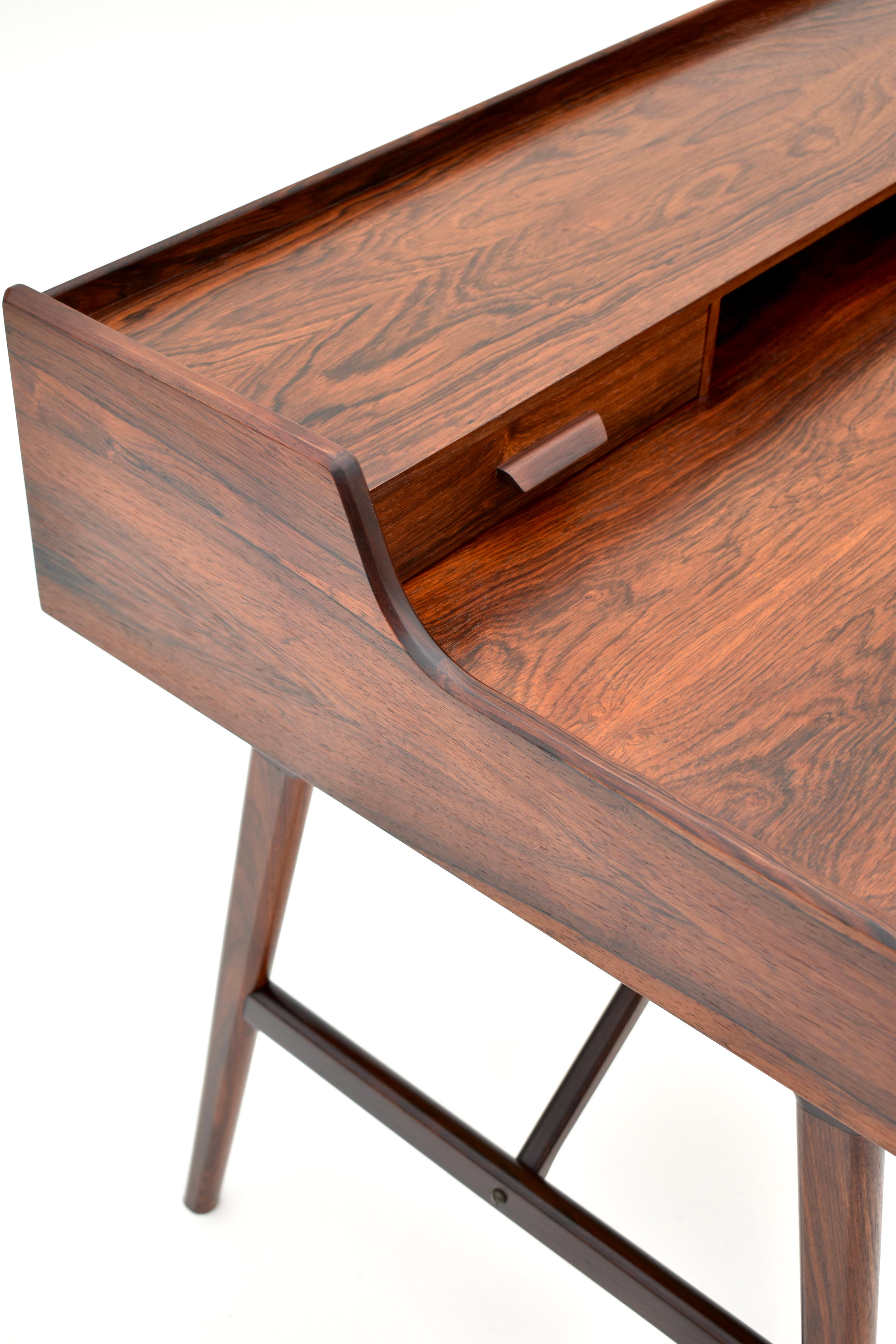 Danish Midcentury Arne Wahl Iversen Rosewood Model 65 Desk/Vanity Dresser 9