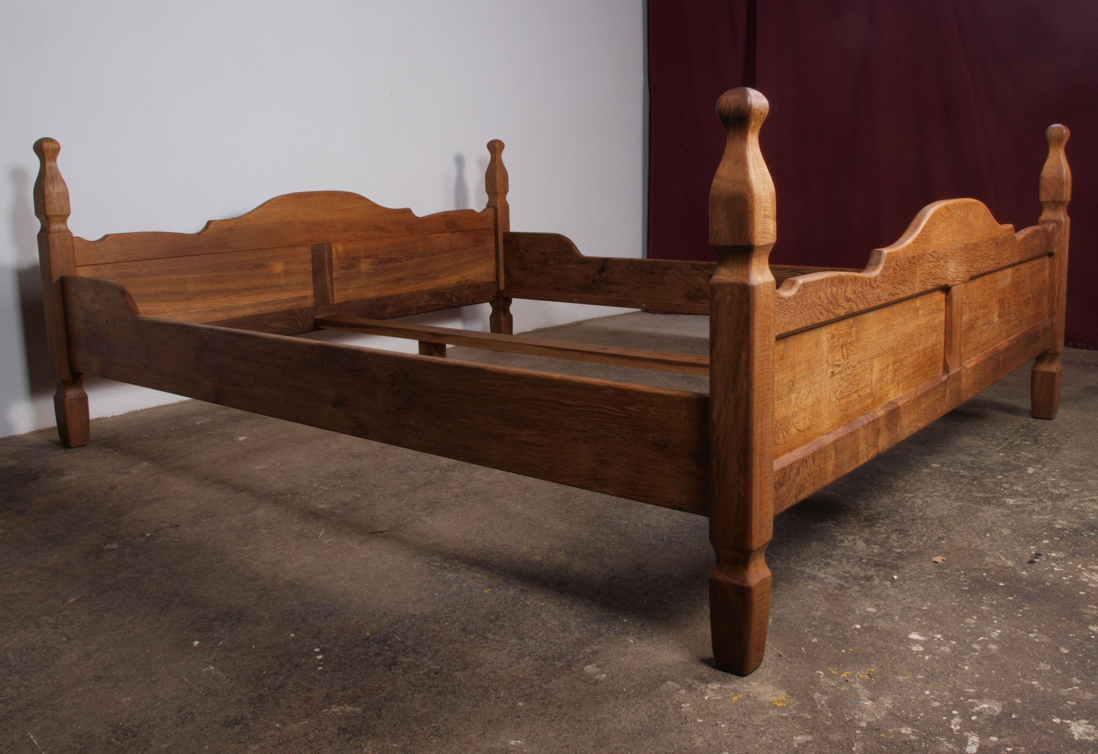 Danish Mid-Century Bed/Bedframe in Solid Oak in style of Henning Kjærnulf For Sale 10