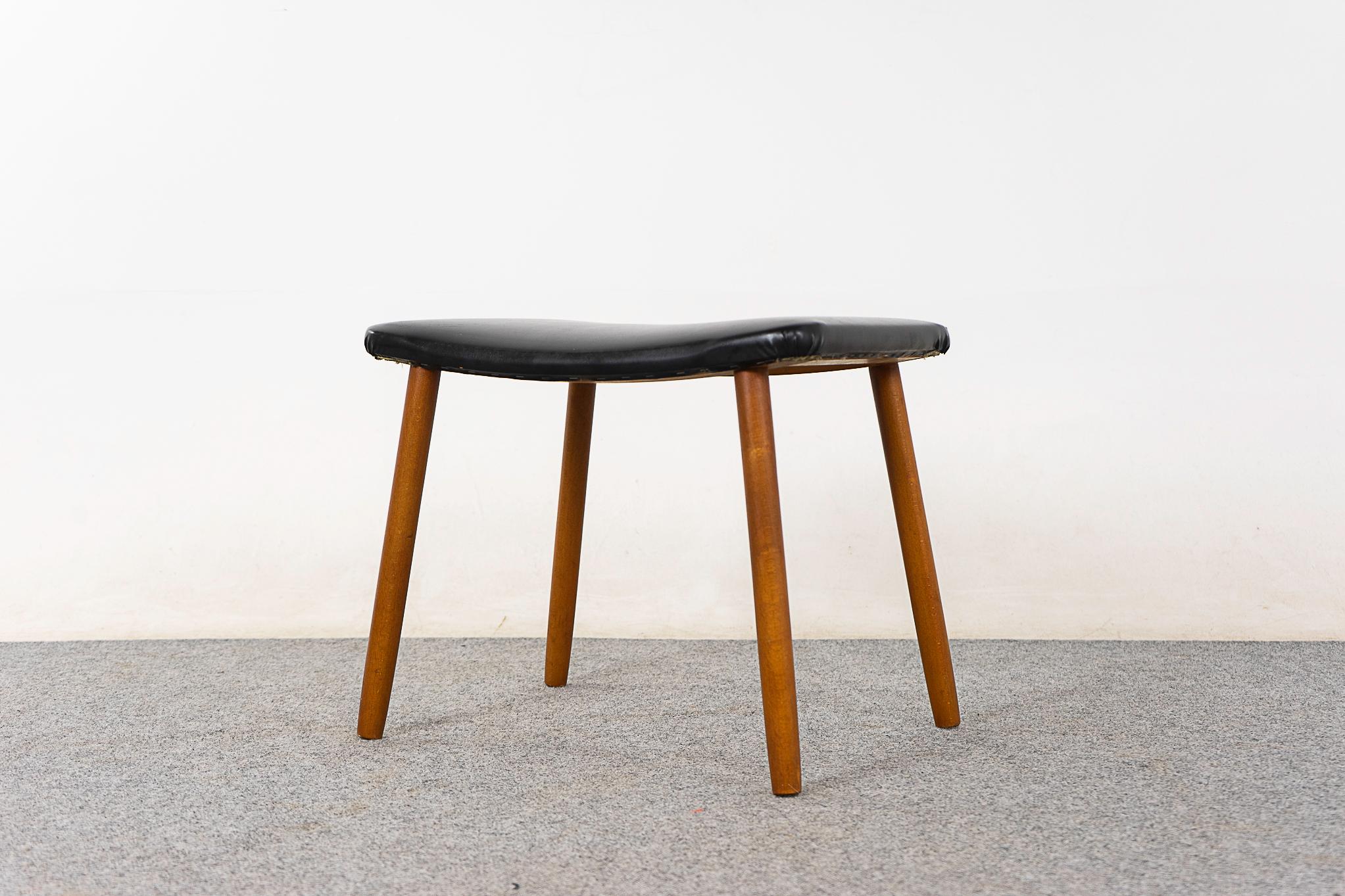 Danish Mid-Century Beech Footstool  In Good Condition For Sale In VANCOUVER, CA