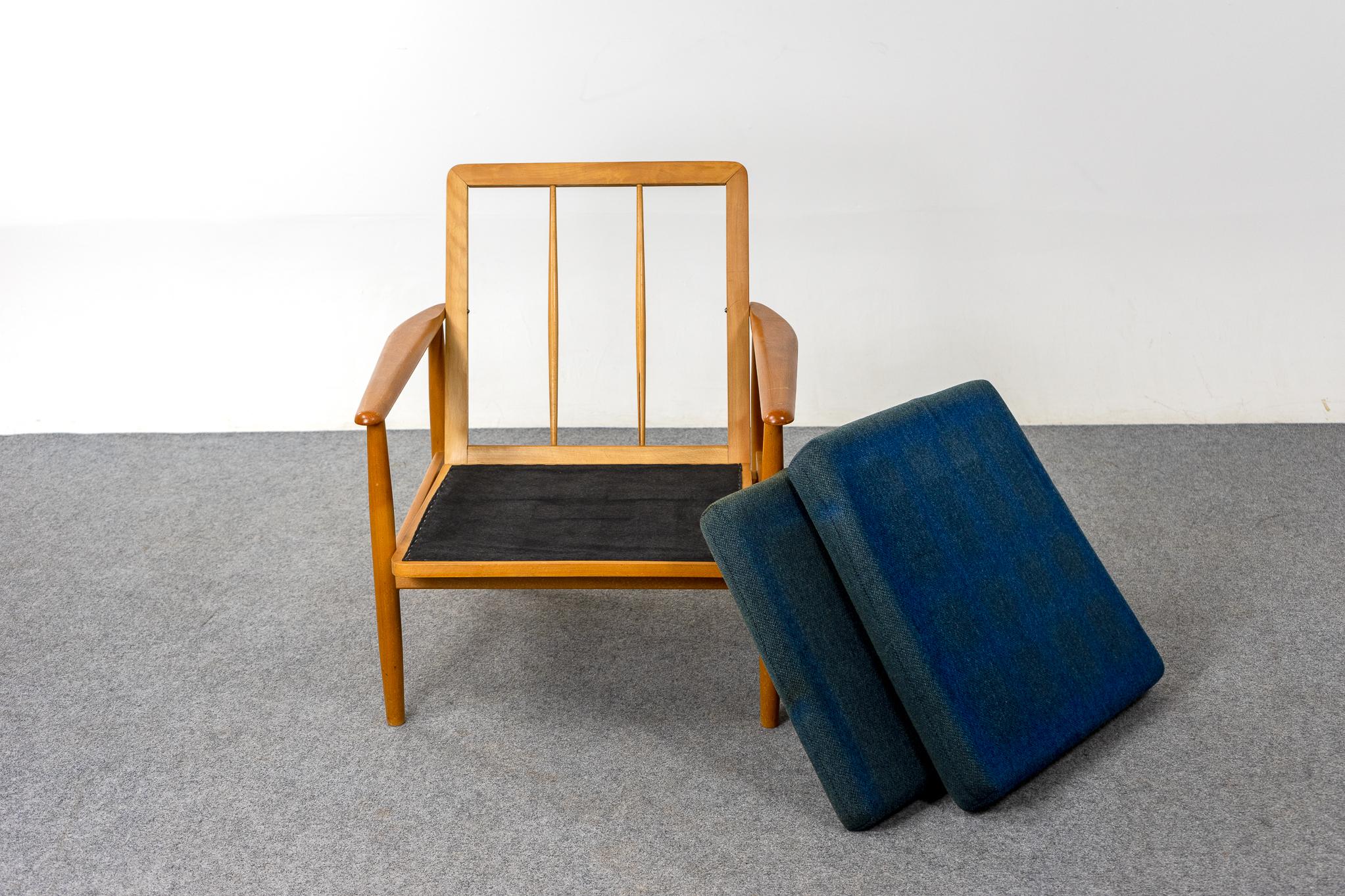 Danish Mid-Century Beech Lounge Chair For Sale 6