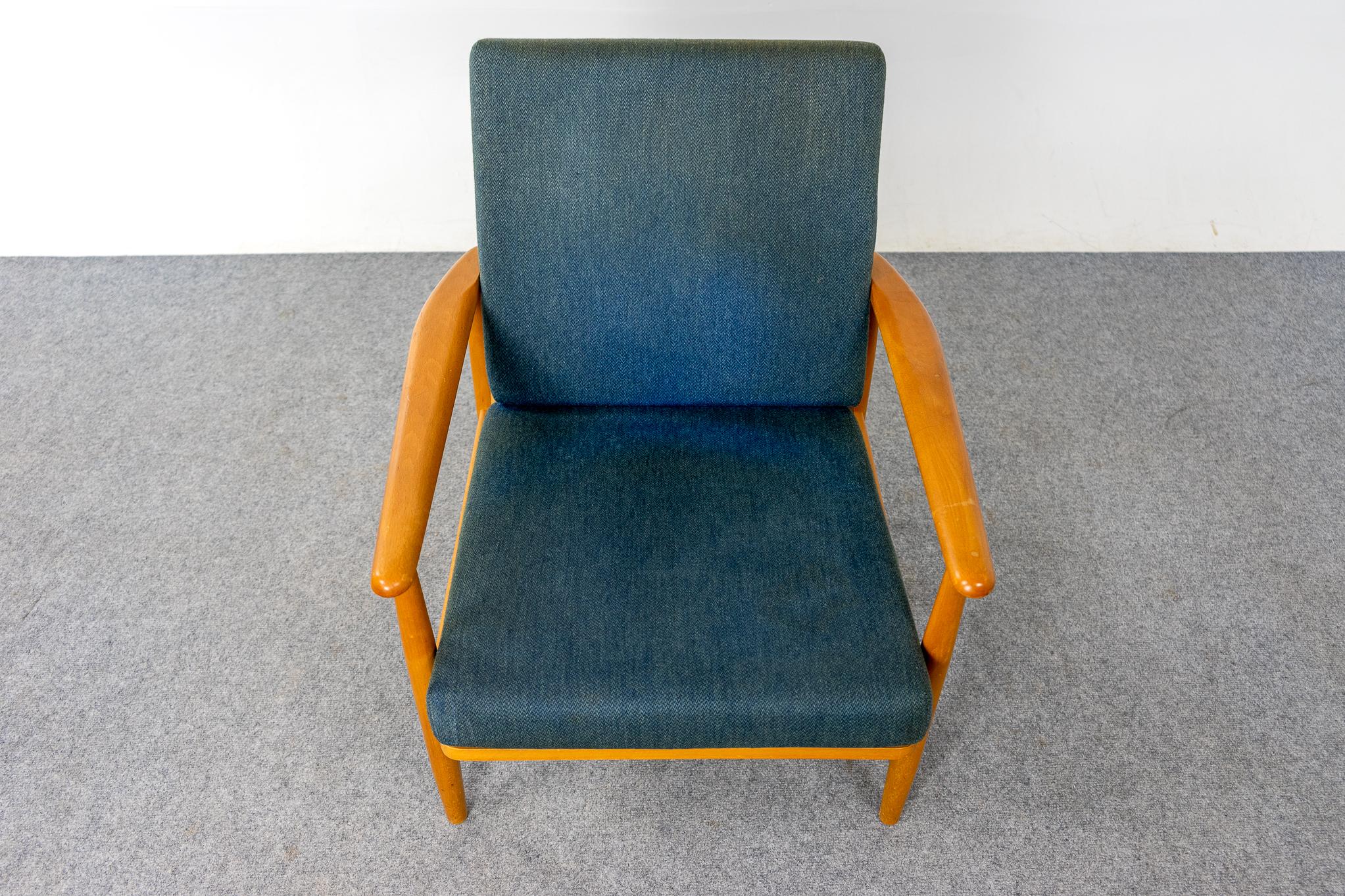 Danish Mid-Century Beech Lounge Chair For Sale 8