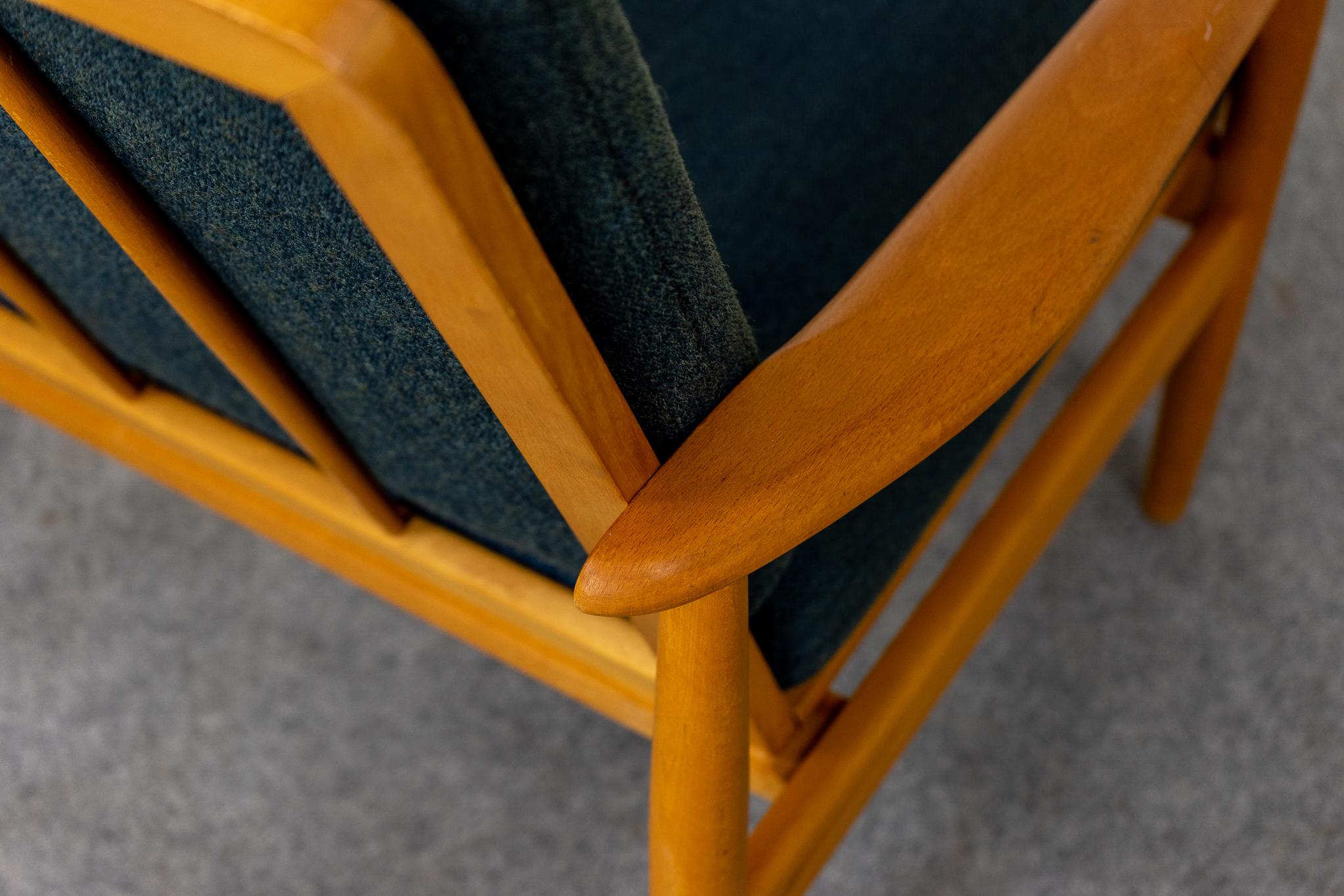 Danish Mid-Century Beech Lounge Chair For Sale 4