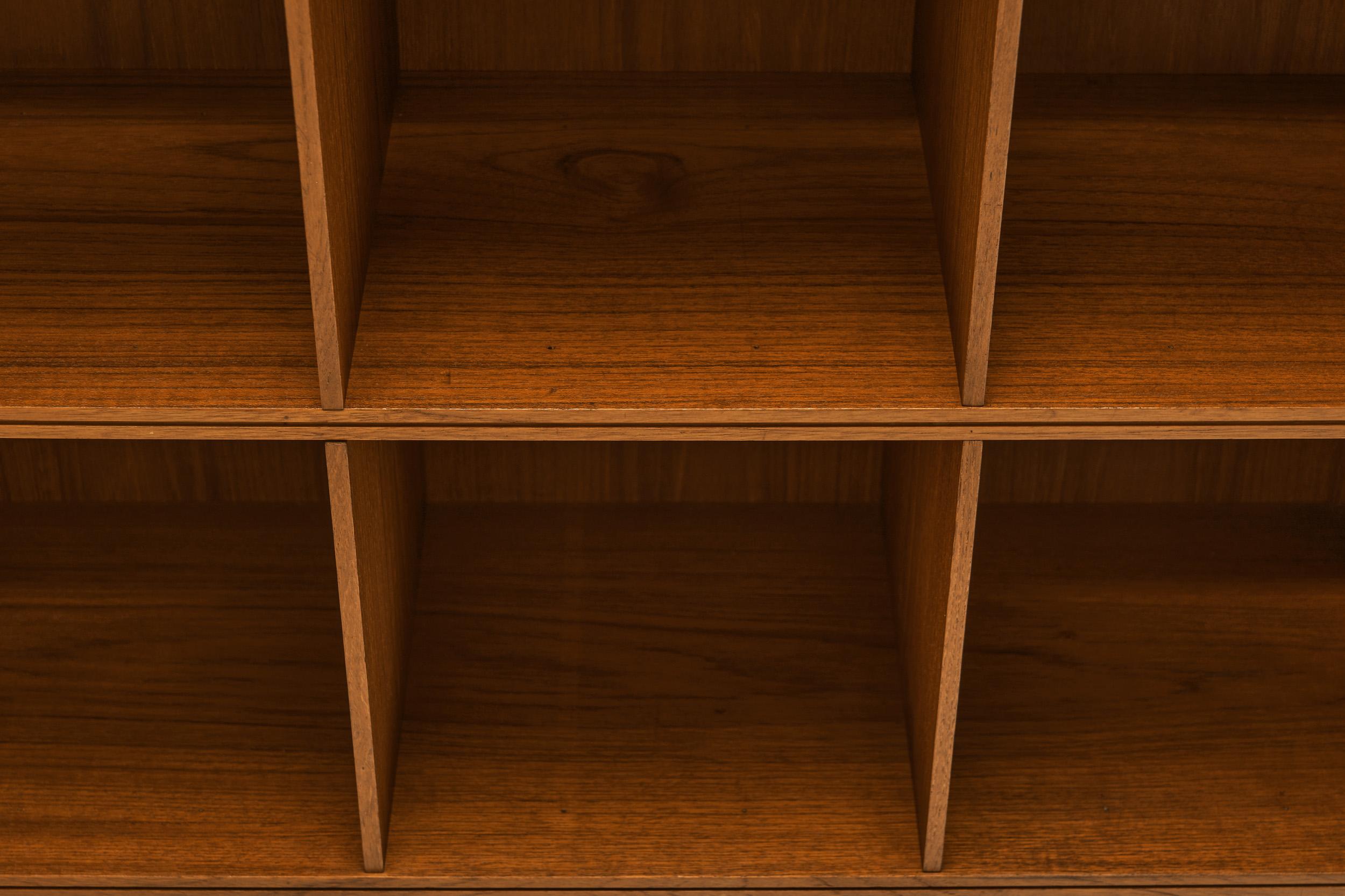Danish Mid-Century Bookcase by Grete Jalk for P. Jeppesen, Denmark 1950s For Sale 8