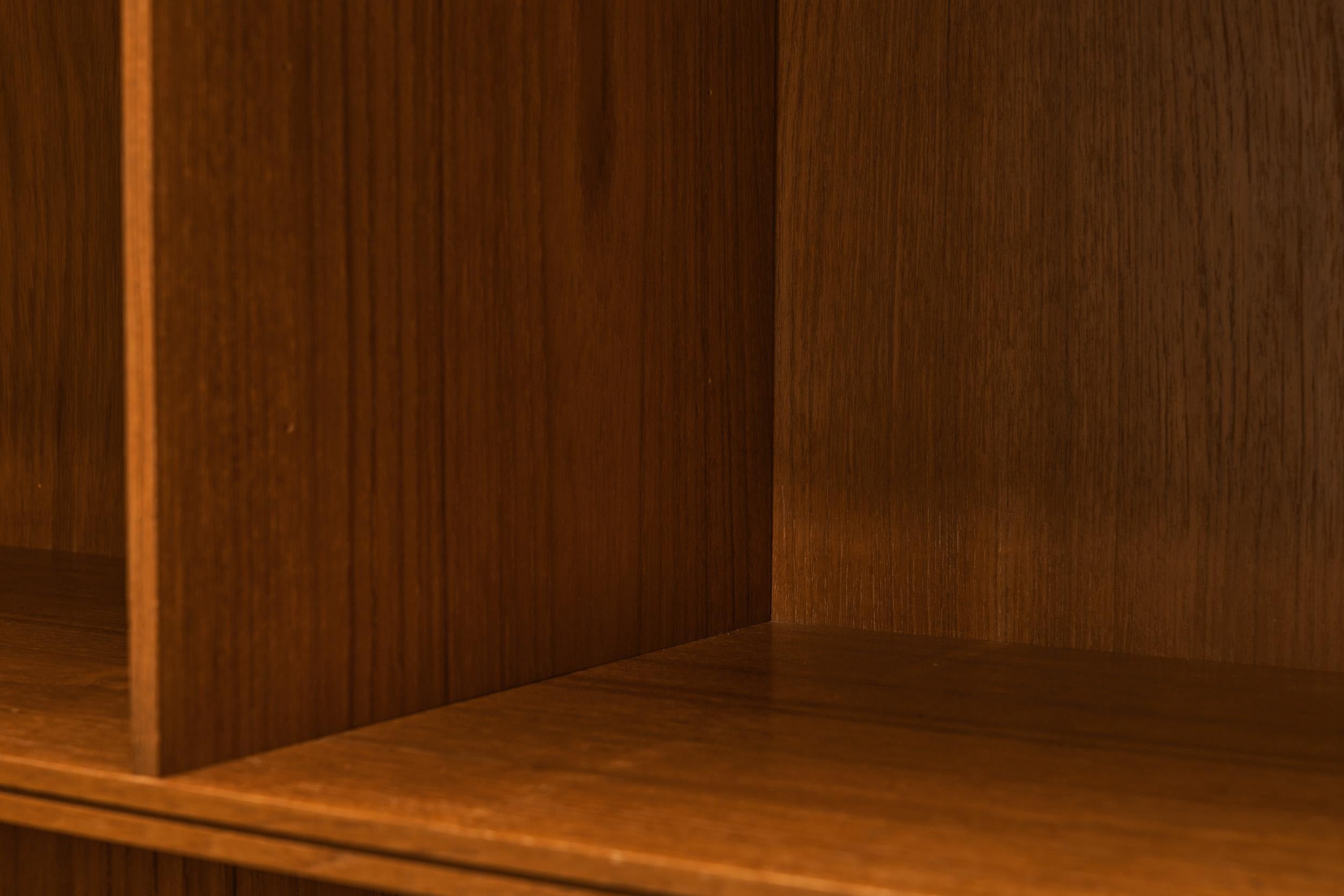 Danish Mid-Century Bookcase by Grete Jalk for P. Jeppesen, Denmark 1950s For Sale 9