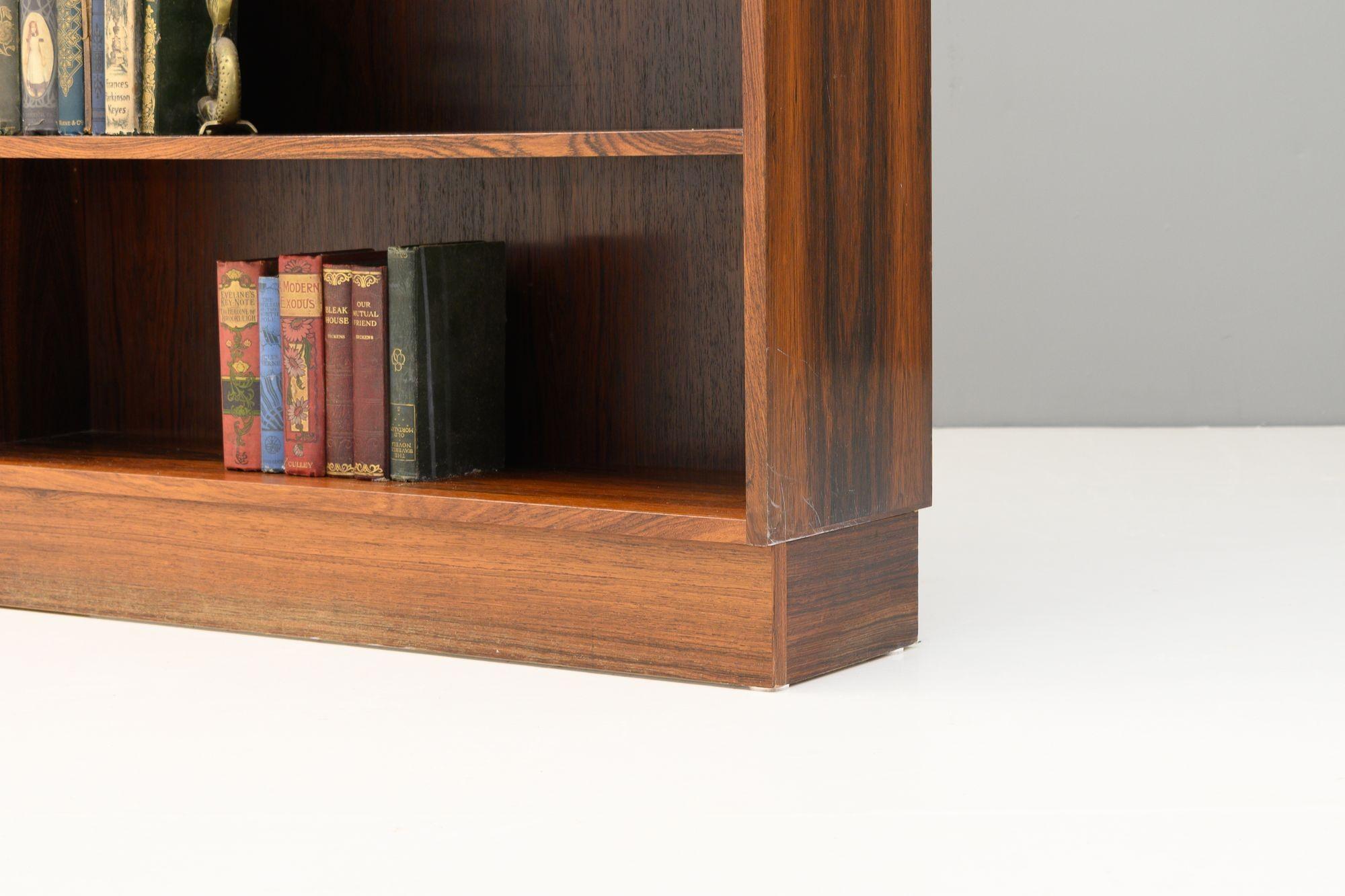 Mid-Century moderno Libreria danese di metà secolo in vendita