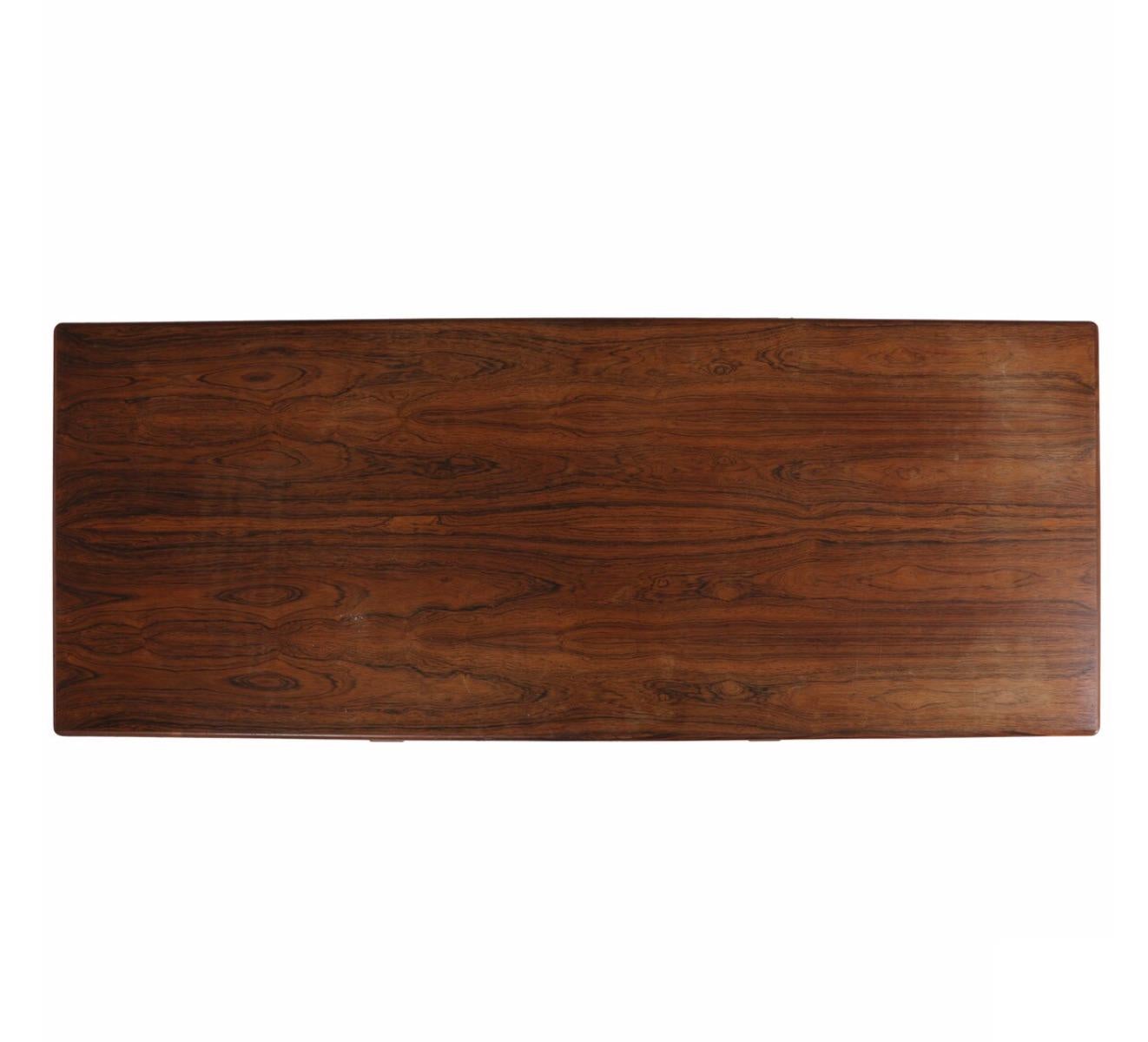 Danish Mid-Century Brazilian Rosewood Coffee Table In Good Condition For Sale In Montclair, NJ