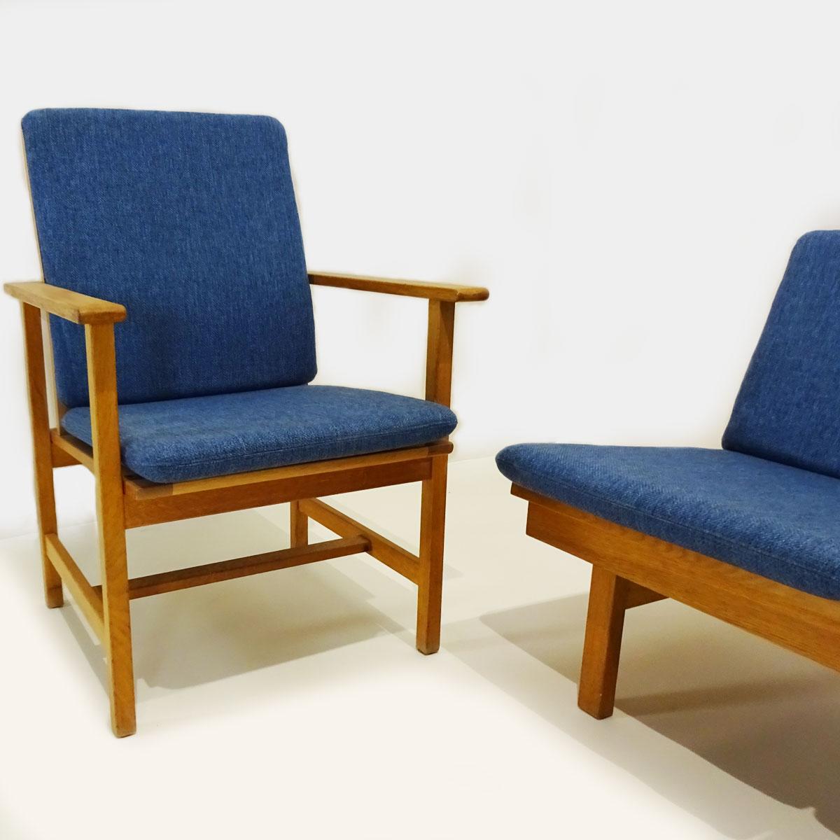 Mid-20th Century Danish Midcentury Børge Mogensen 4 Seater Oak Bench Sofa and Two Armchairs For Sale