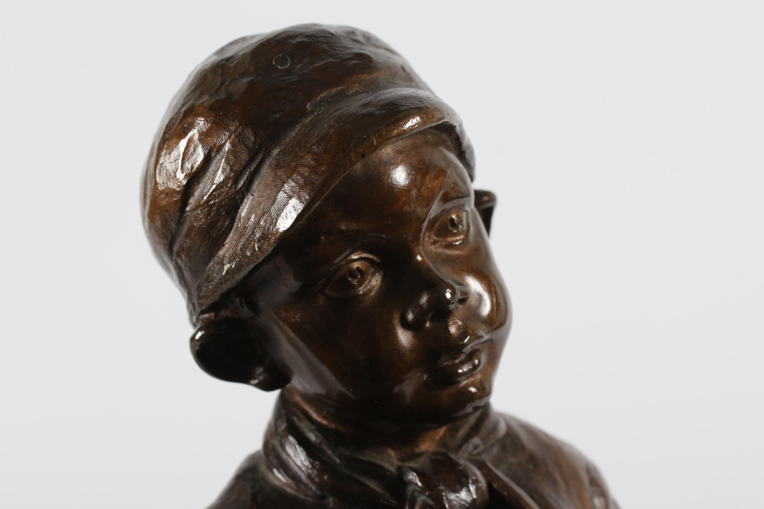 Elna Borch - Grande figurine danoise en bronze représentant un jeune garçon avec un parapluie, années 1950 5