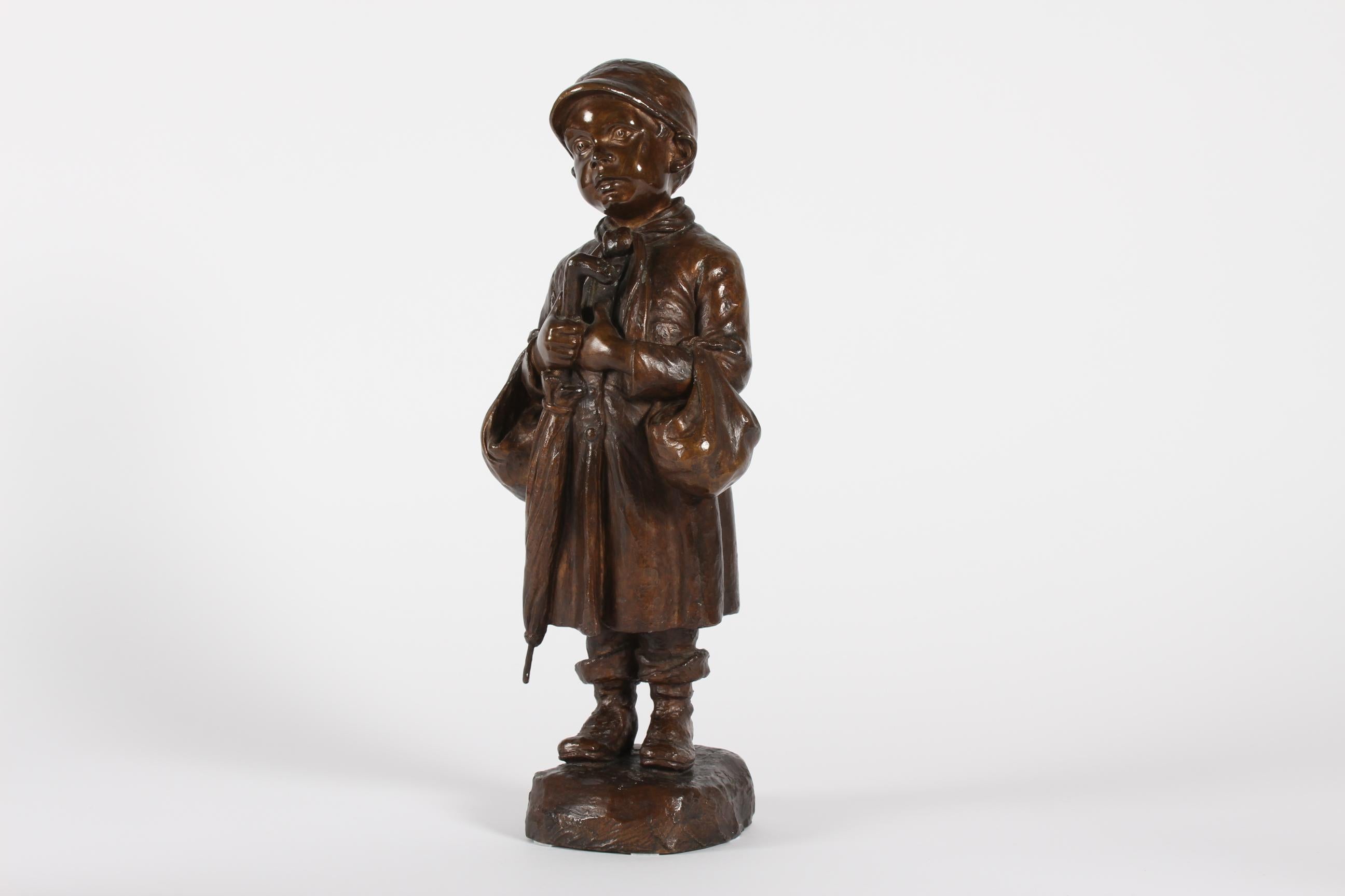 Large figurine by Danish artist and sculptor Elna Borch (1869-1950)
featuring a young boy with umbrella. It´s made of bronze with brown patina.
Made circa 1940s or 1950s by bronze foundry L. Rasmussen in Copenhagen.

Sign. E. Borch + stamp for the
