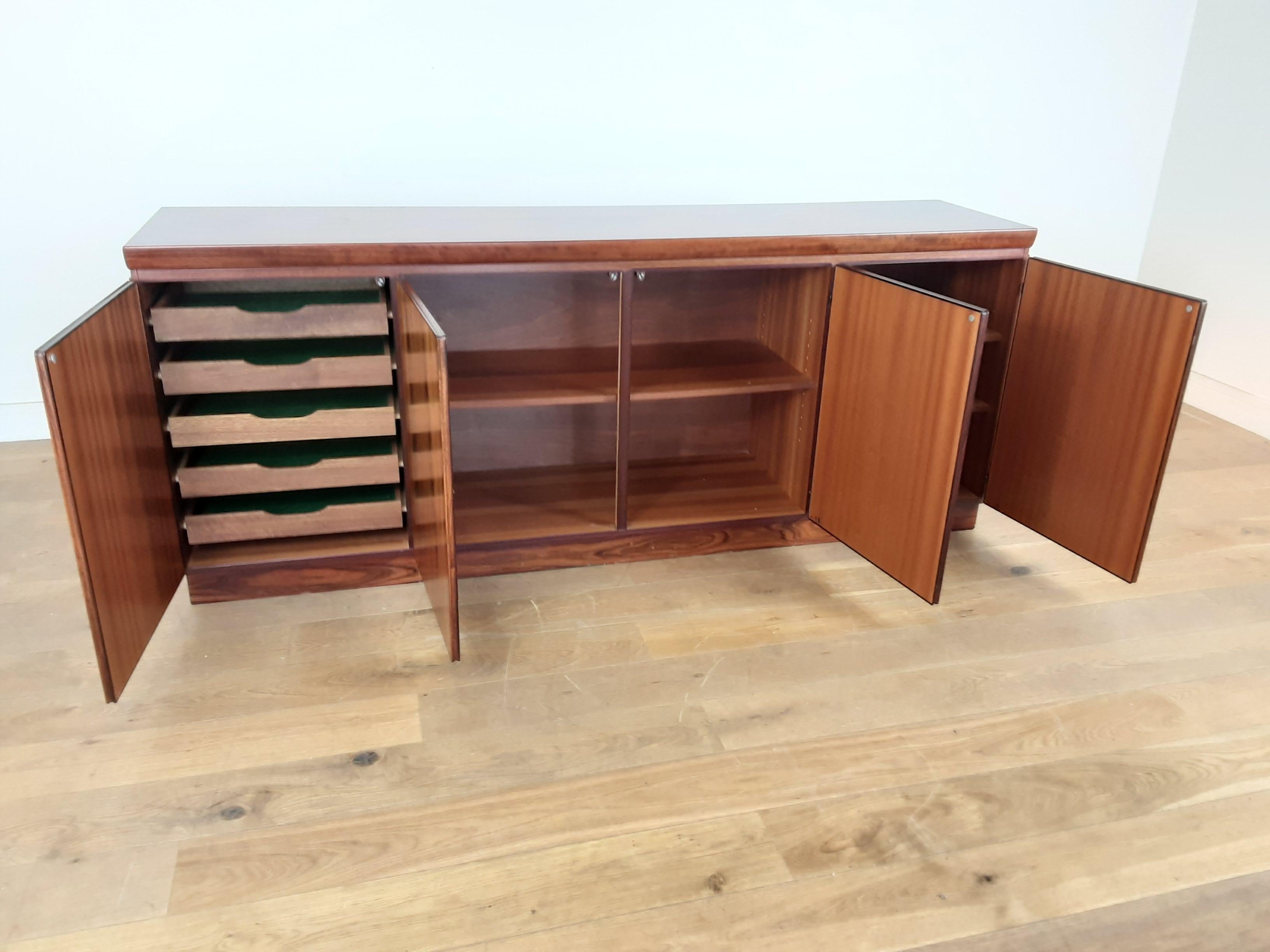 Danish Midcentury Brown Sideboard in Rosewood by Dyrlund Smith For Sale 3