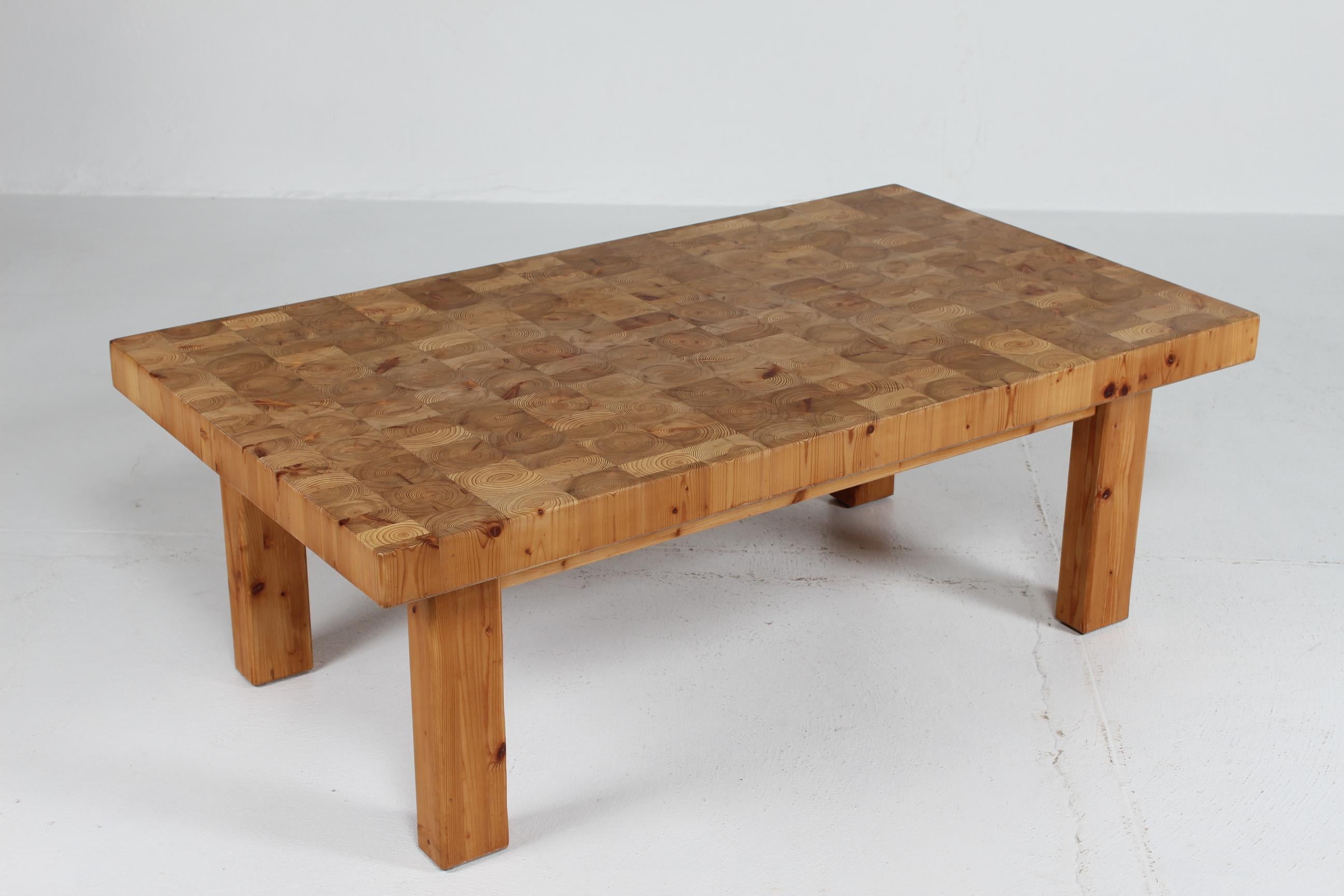 Danish Mid-century Brutalist Coffee Table Solid Pine in Daumiller Style 1970s For Sale 7